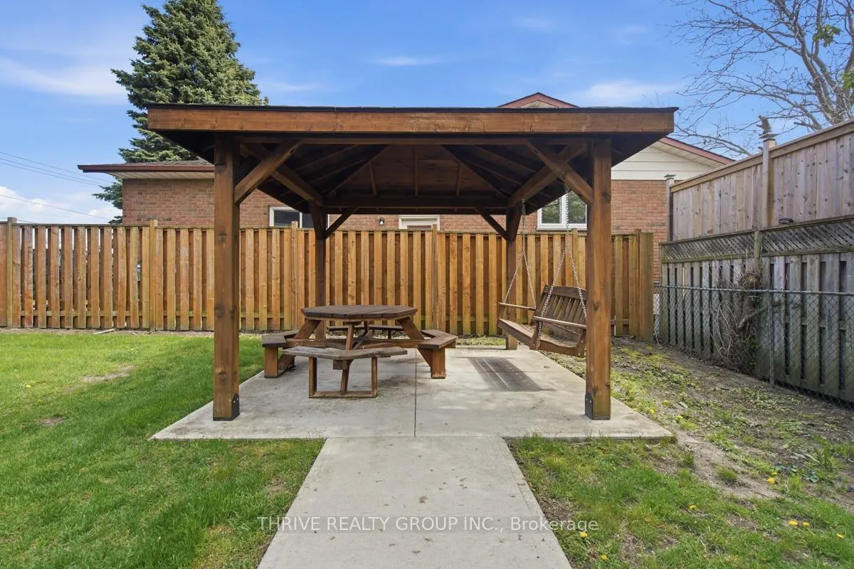 Photo 40 of 23 Vine Avenue, Strathroy-Caradoc, SW — HOMEH