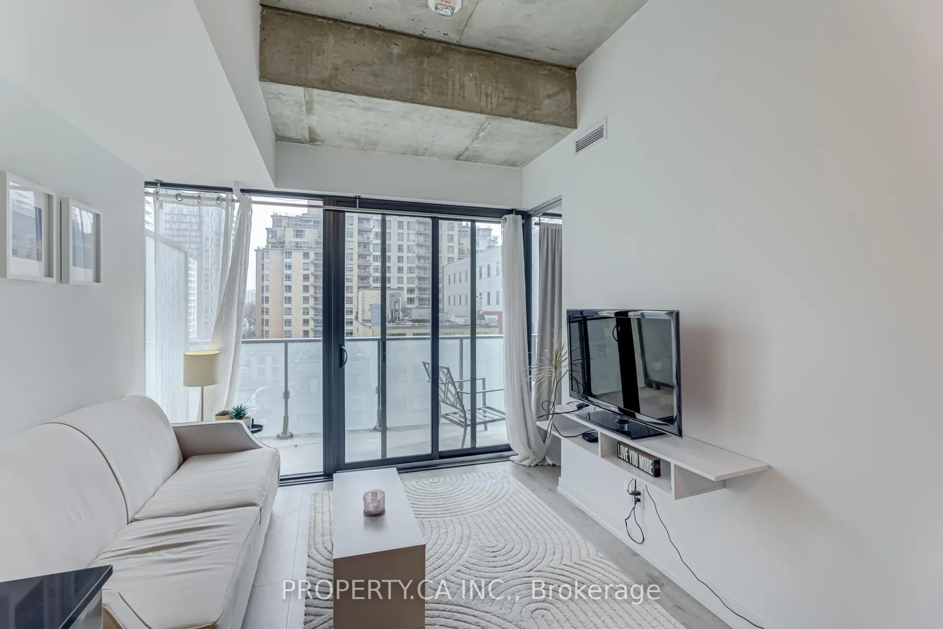 Photo 12 of Unit 717, 161 Roehampton Avenue, Toronto, Mount Pleasant West — HOMEH