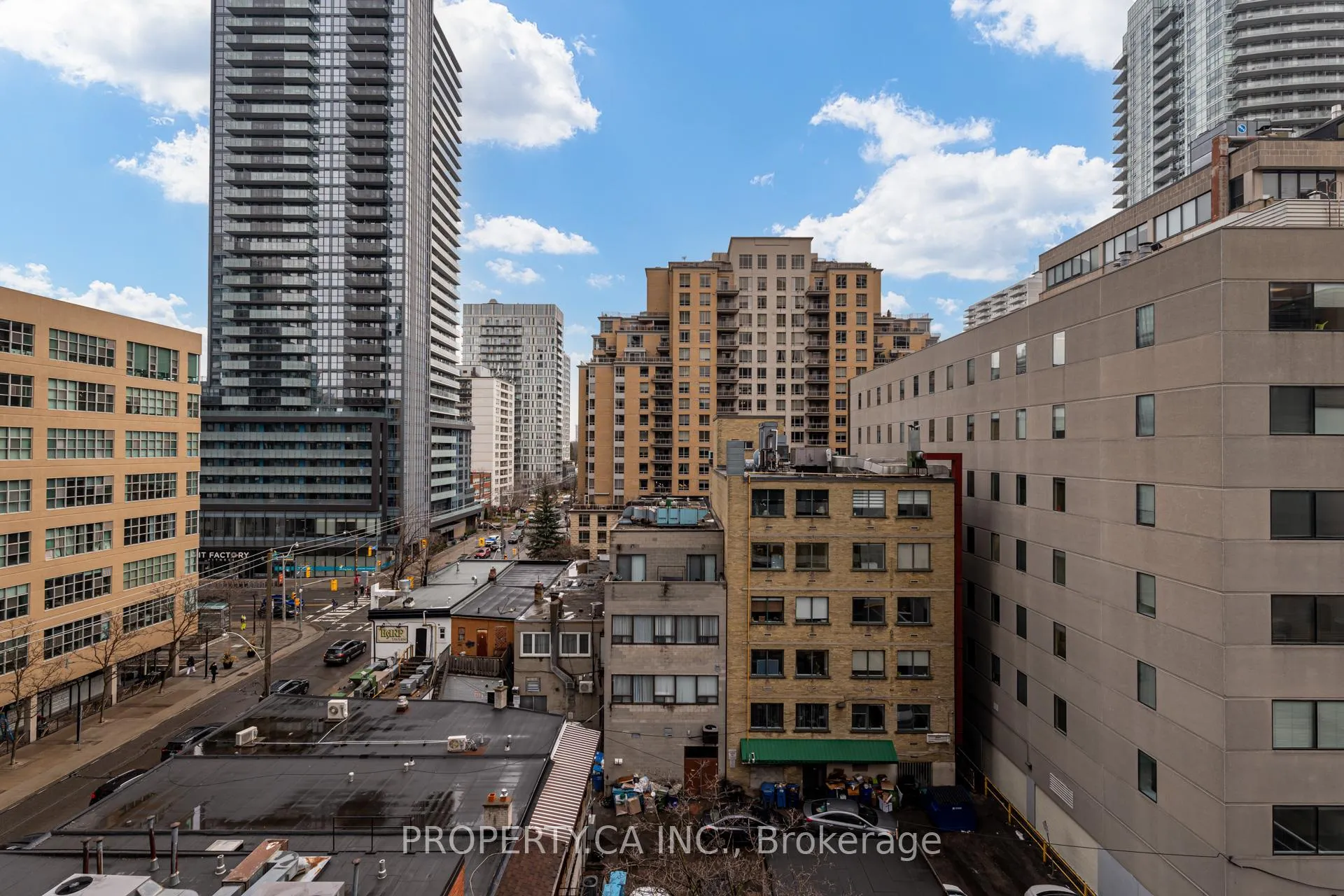 Photo 31 of Unit 717, 161 Roehampton Avenue, Toronto, Mount Pleasant West — HOMEH