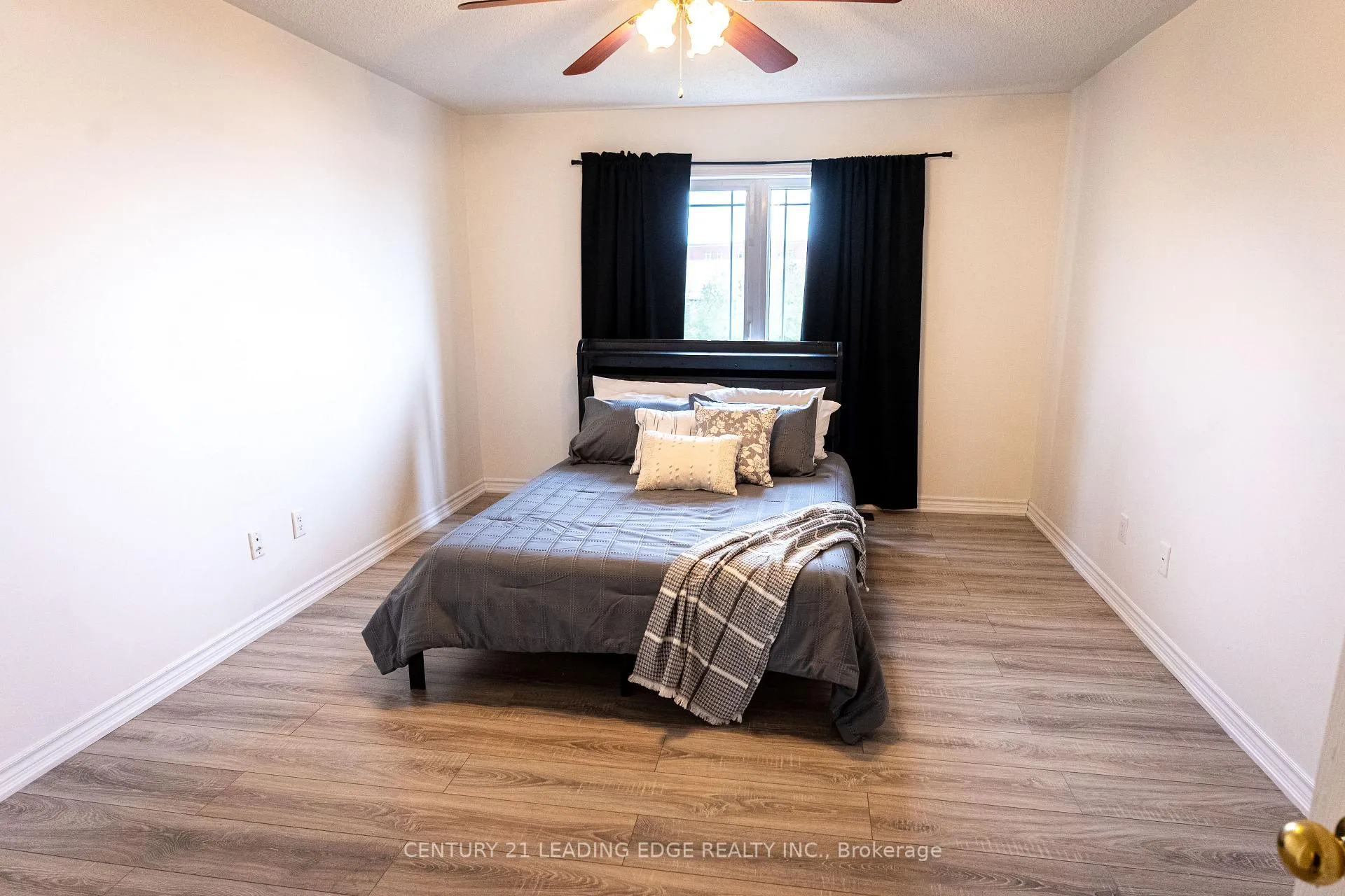 Photo 14 of 27 Mantz Crescent, Whitby, Taunton North — HOMEH