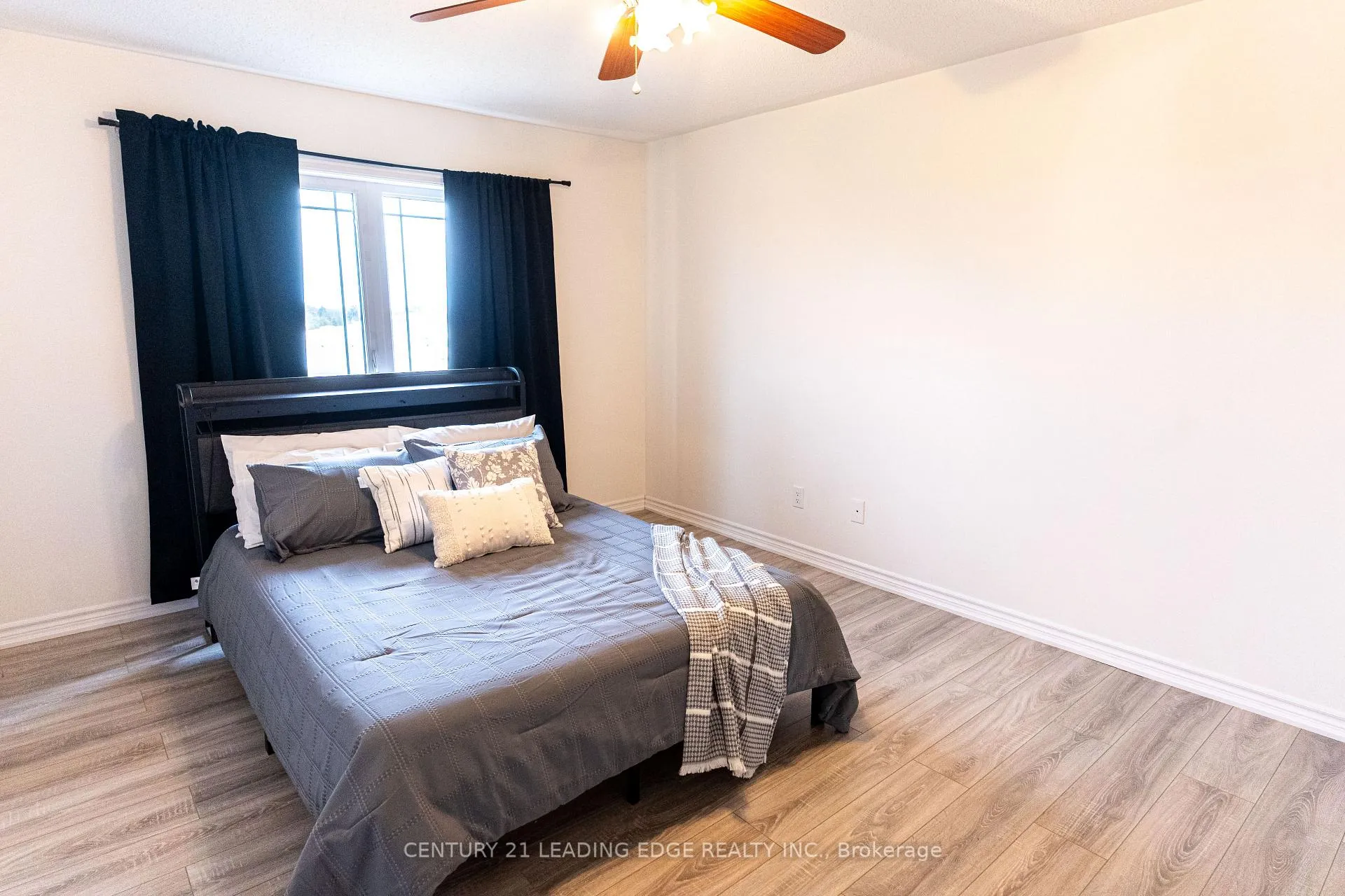 Photo 15 of 27 Mantz Crescent, Whitby, Taunton North — HOMEH