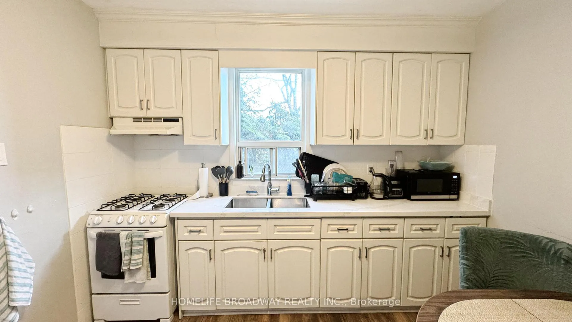Photo 7 of 3 Yarmouth Road, Toronto, The Annex — HOMEH