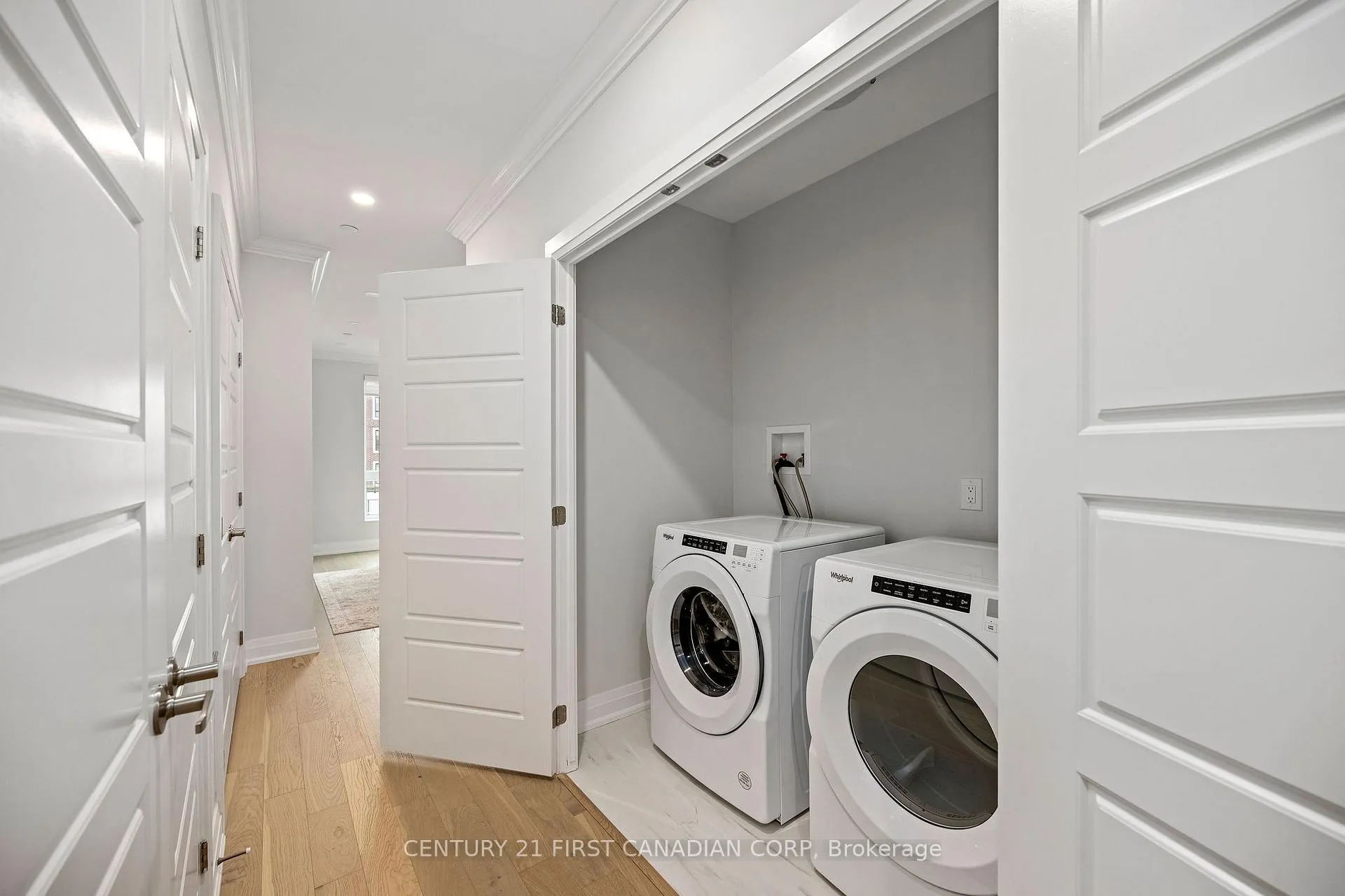 Photo 15 of Unit 204, 1975 Fountain Grass Drive, London, South B — HOMEH