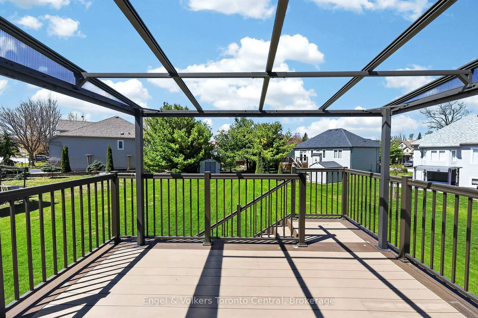 Photo 34 of 48 Oriole Crescent, Wasaga Beach — HOMEH