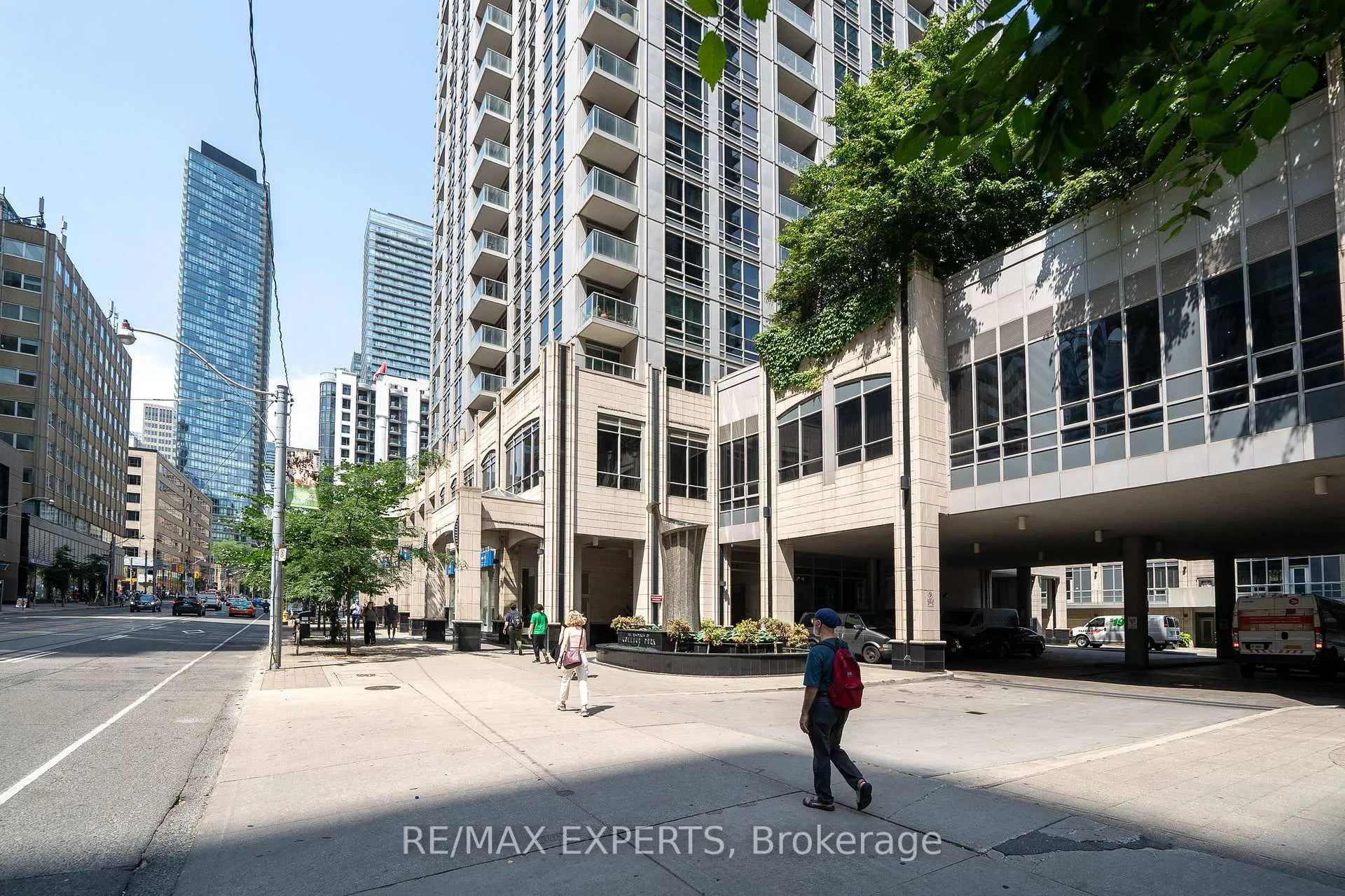 Photo 5 of Unit 307, 763 Bay Street, Toronto, Bay Street Corridor — HOMEH