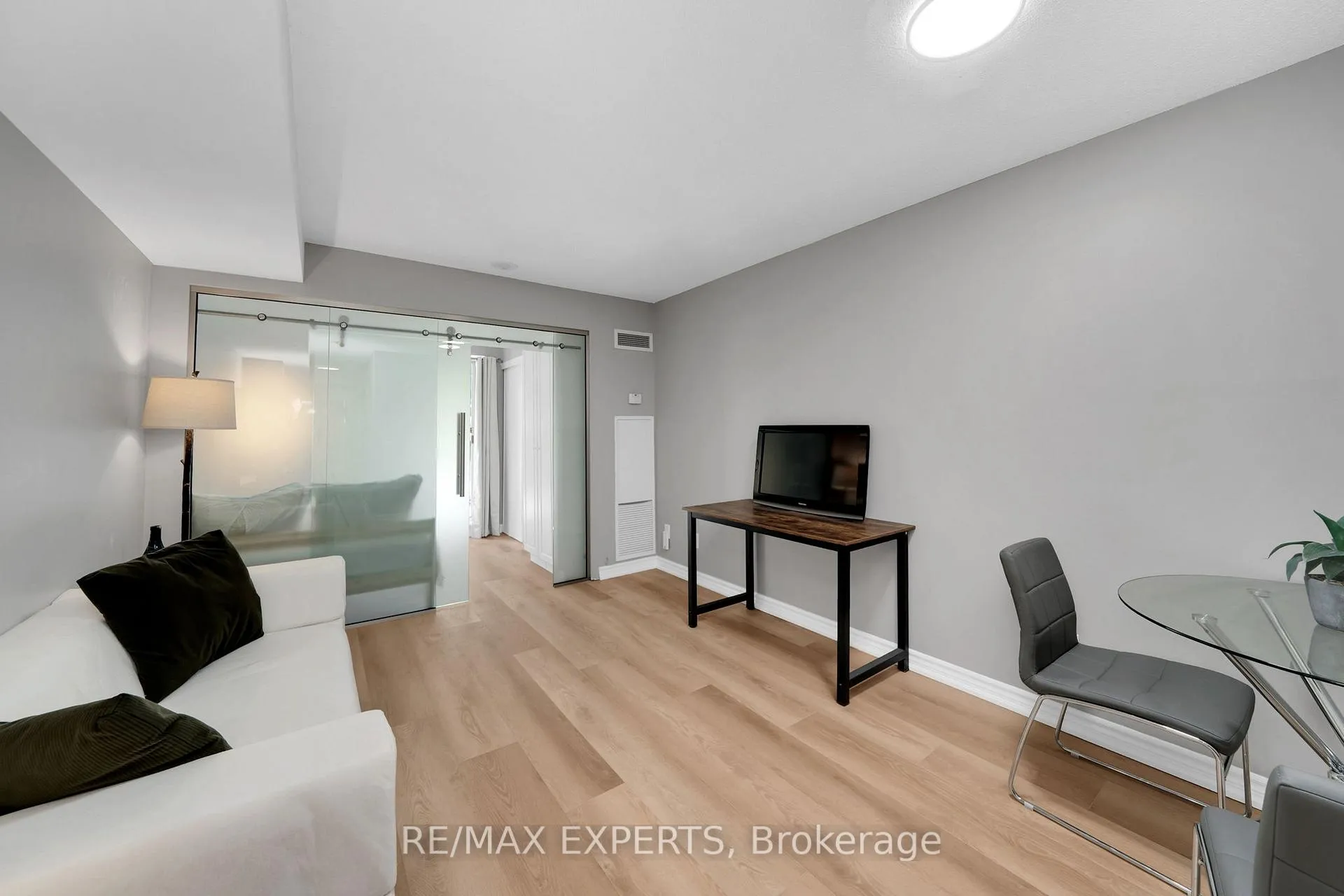 Photo 15 of Unit 307, 763 Bay Street, Toronto, Bay Street Corridor — HOMEH