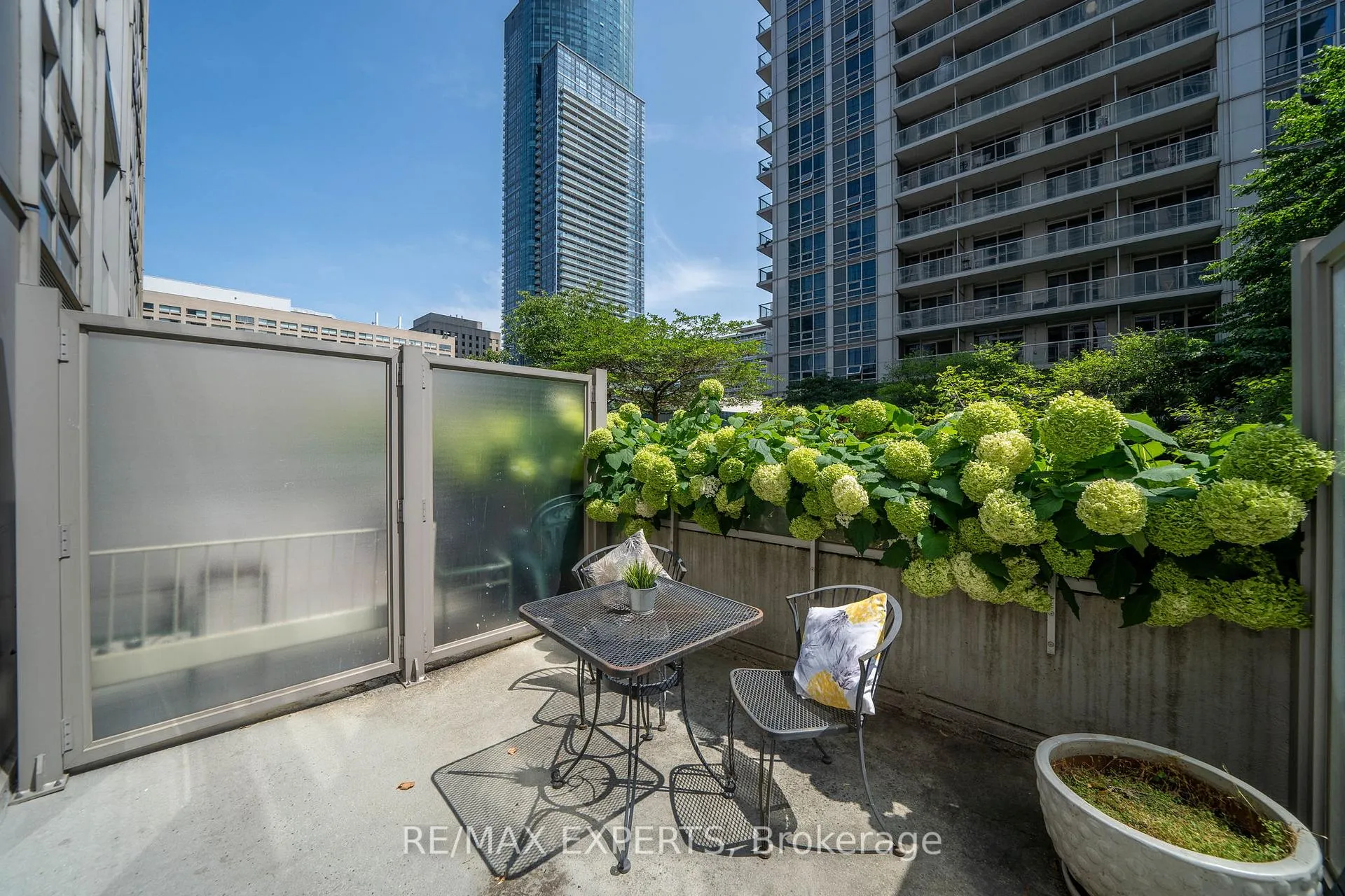Photo 22 of Unit 307, 763 Bay Street, Toronto, Bay Street Corridor — HOMEH