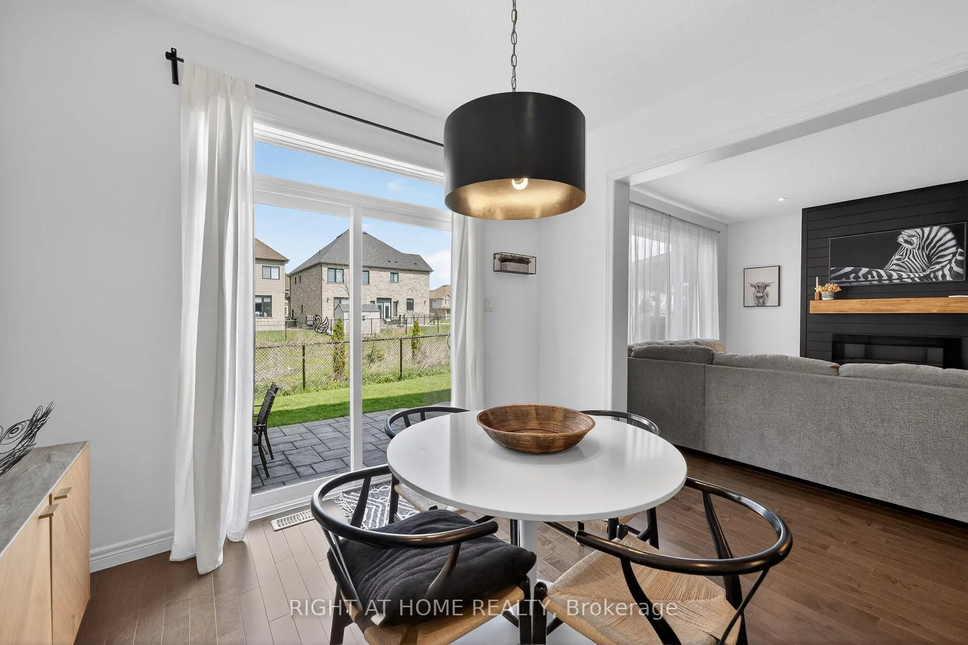 Photo 10 of 67 Ambrous Crescent, Guelph, Kortright East — HOMEH