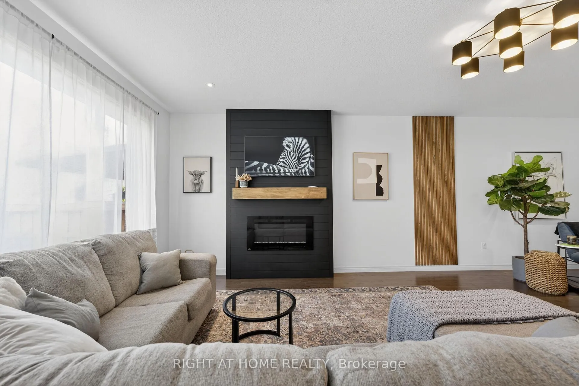 Photo 15 of 67 Ambrous Crescent, Guelph, Kortright East — HOMEH