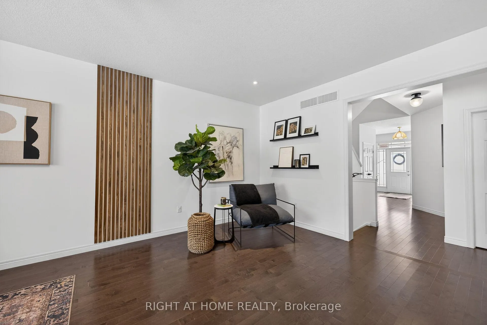 Photo 16 of 67 Ambrous Crescent, Guelph, Kortright East — HOMEH