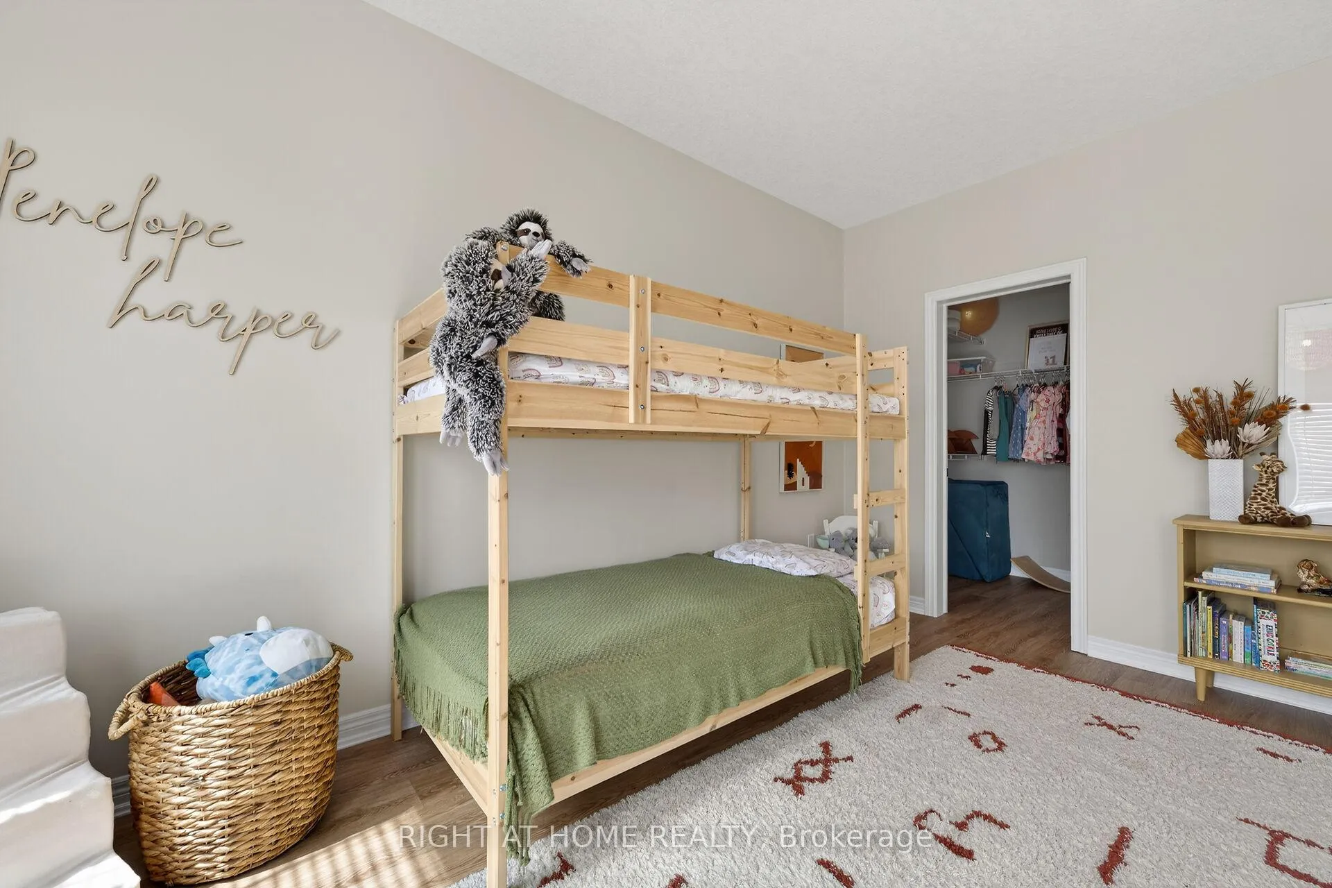 Photo 31 of 67 Ambrous Crescent, Guelph, Kortright East — HOMEH