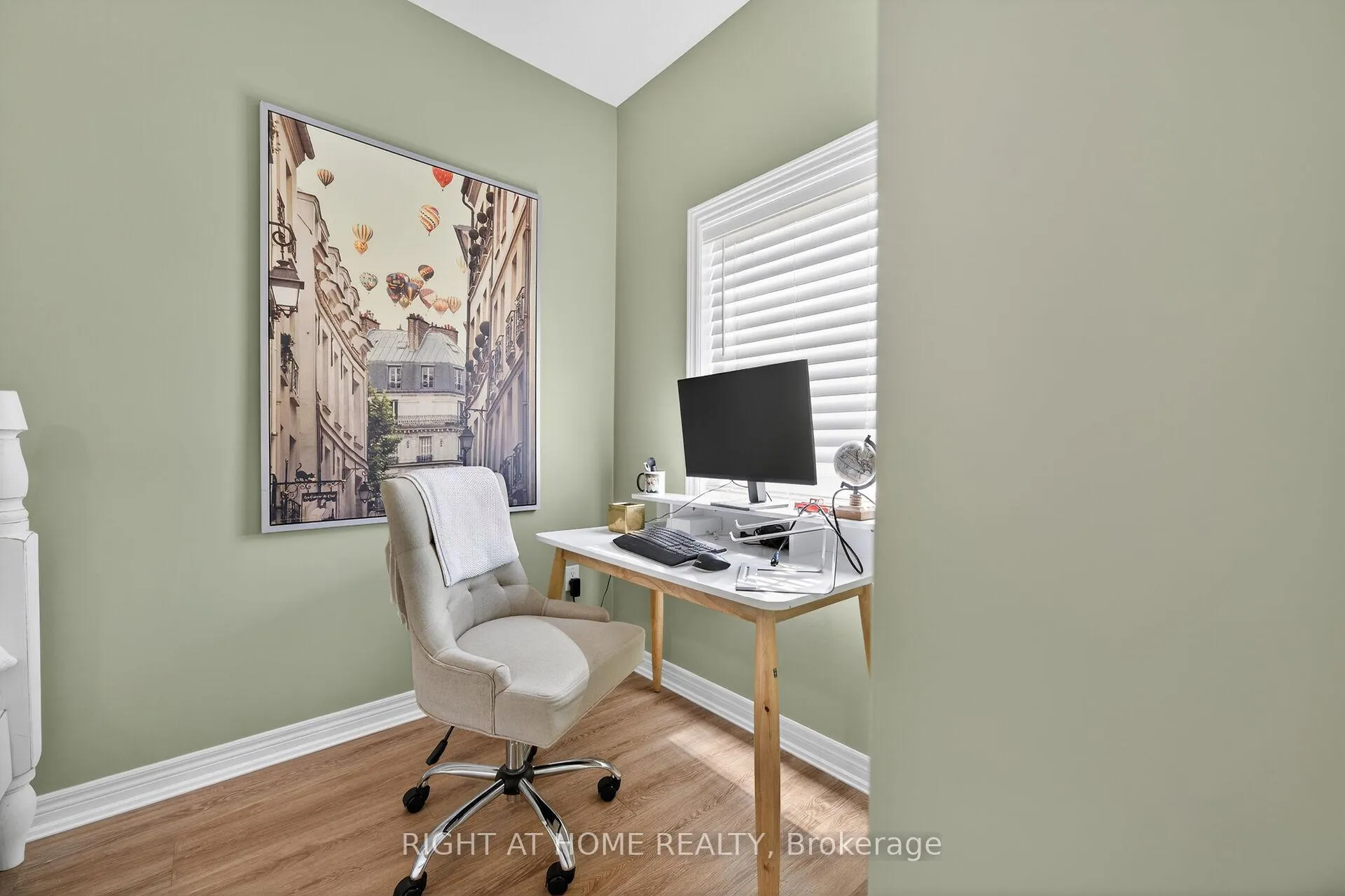 Photo 33 of 67 Ambrous Crescent, Guelph, Kortright East — HOMEH