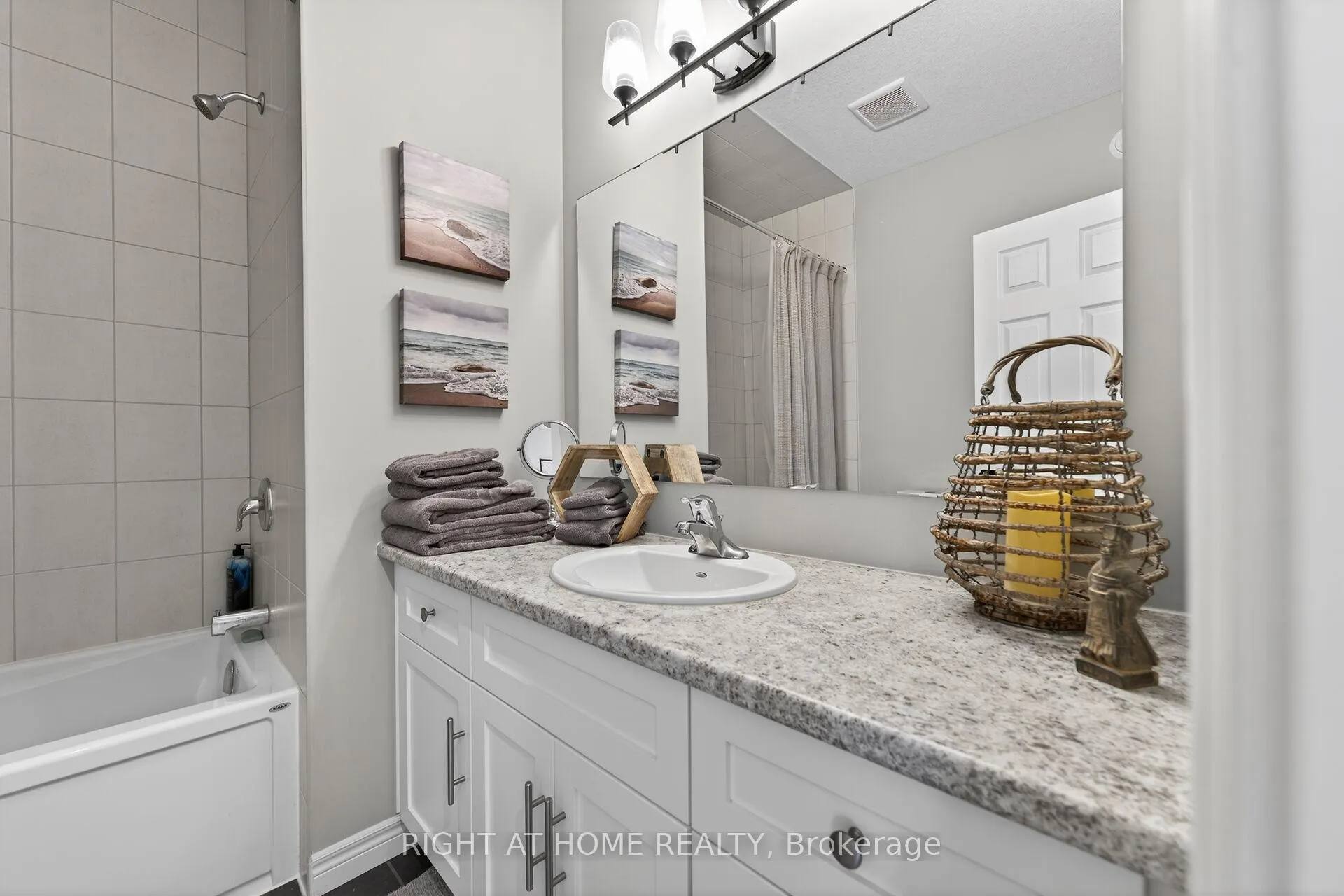 Photo 34 of 67 Ambrous Crescent, Guelph, Kortright East — HOMEH