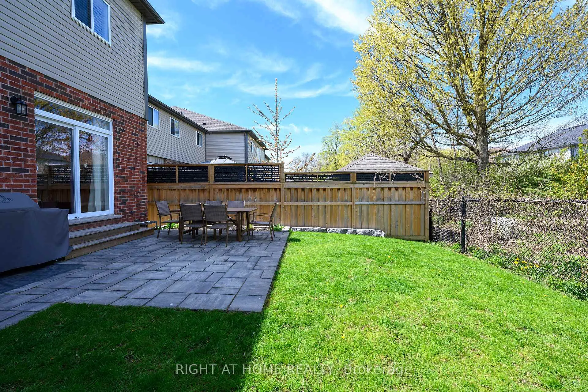 Photo 47 of 67 Ambrous Crescent, Guelph, Kortright East — HOMEH