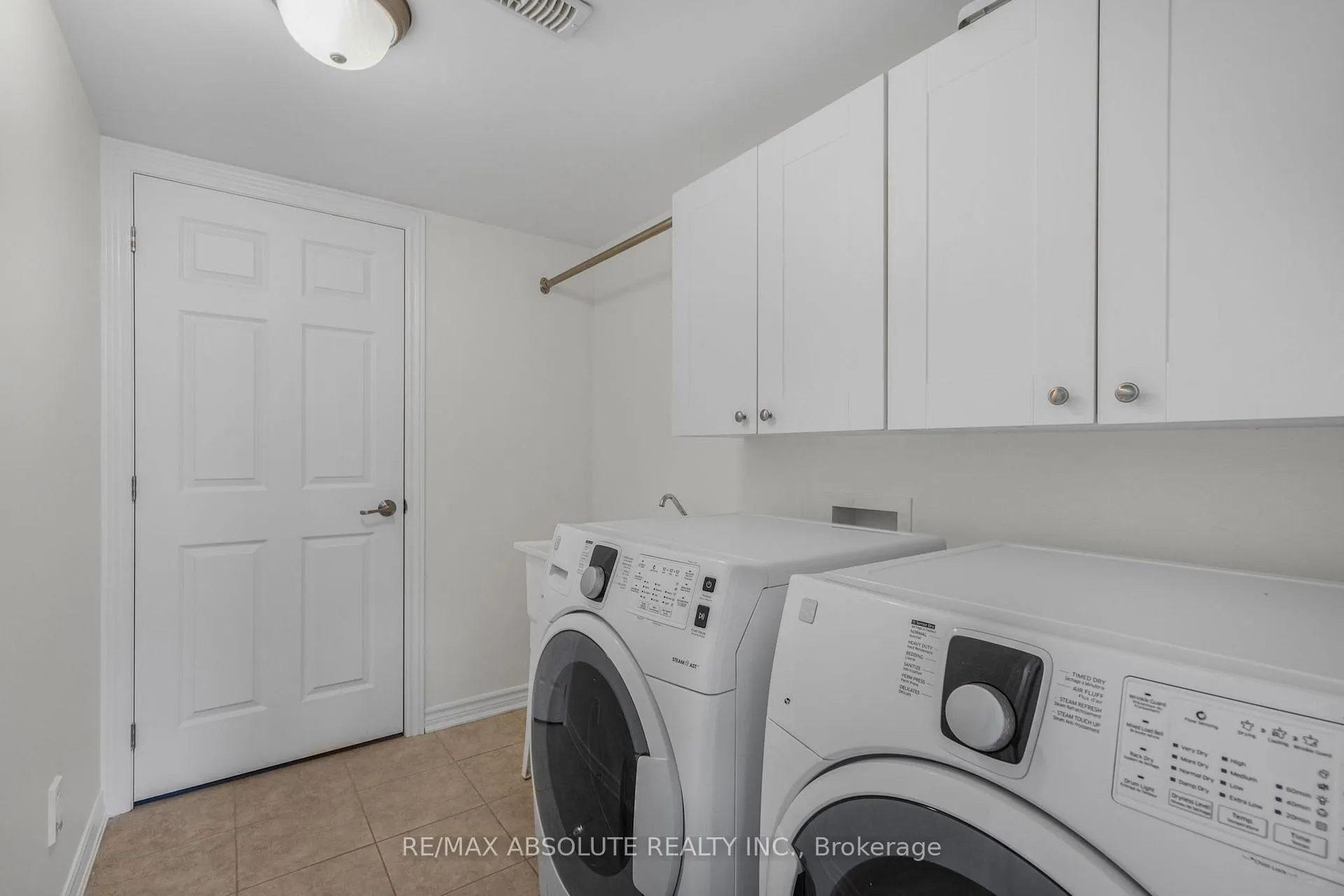 Photo 4 of 121 Helenium Lane, Ottawa, Avalon West — HOMEH