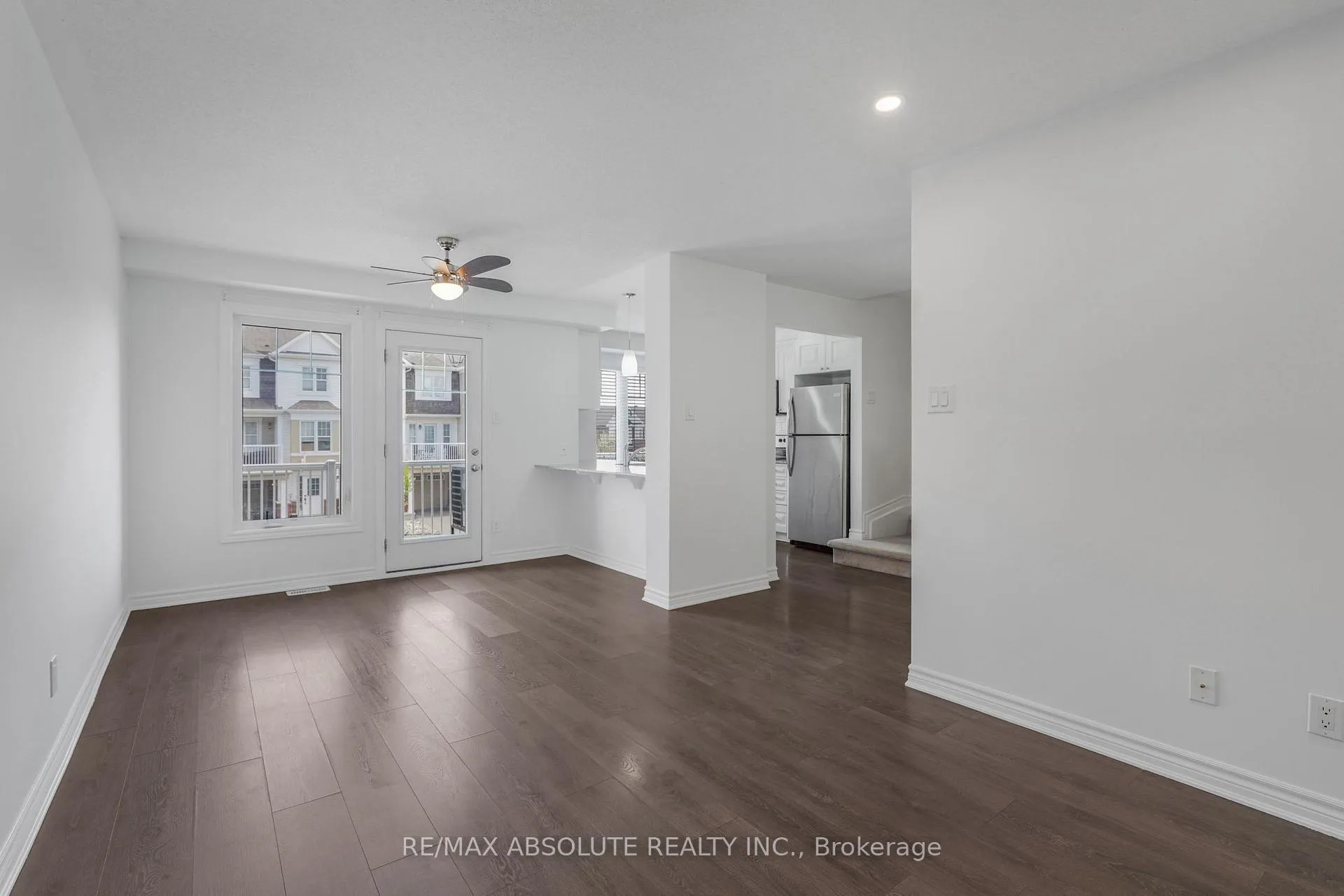 Photo 12 of 121 Helenium Lane, Ottawa, Avalon West — HOMEH