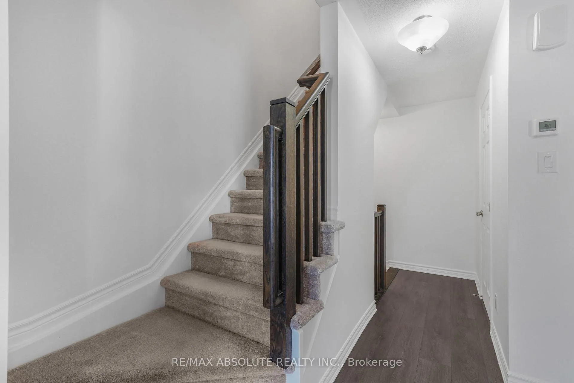 Photo 17 of 121 Helenium Lane, Ottawa, Avalon West — HOMEH