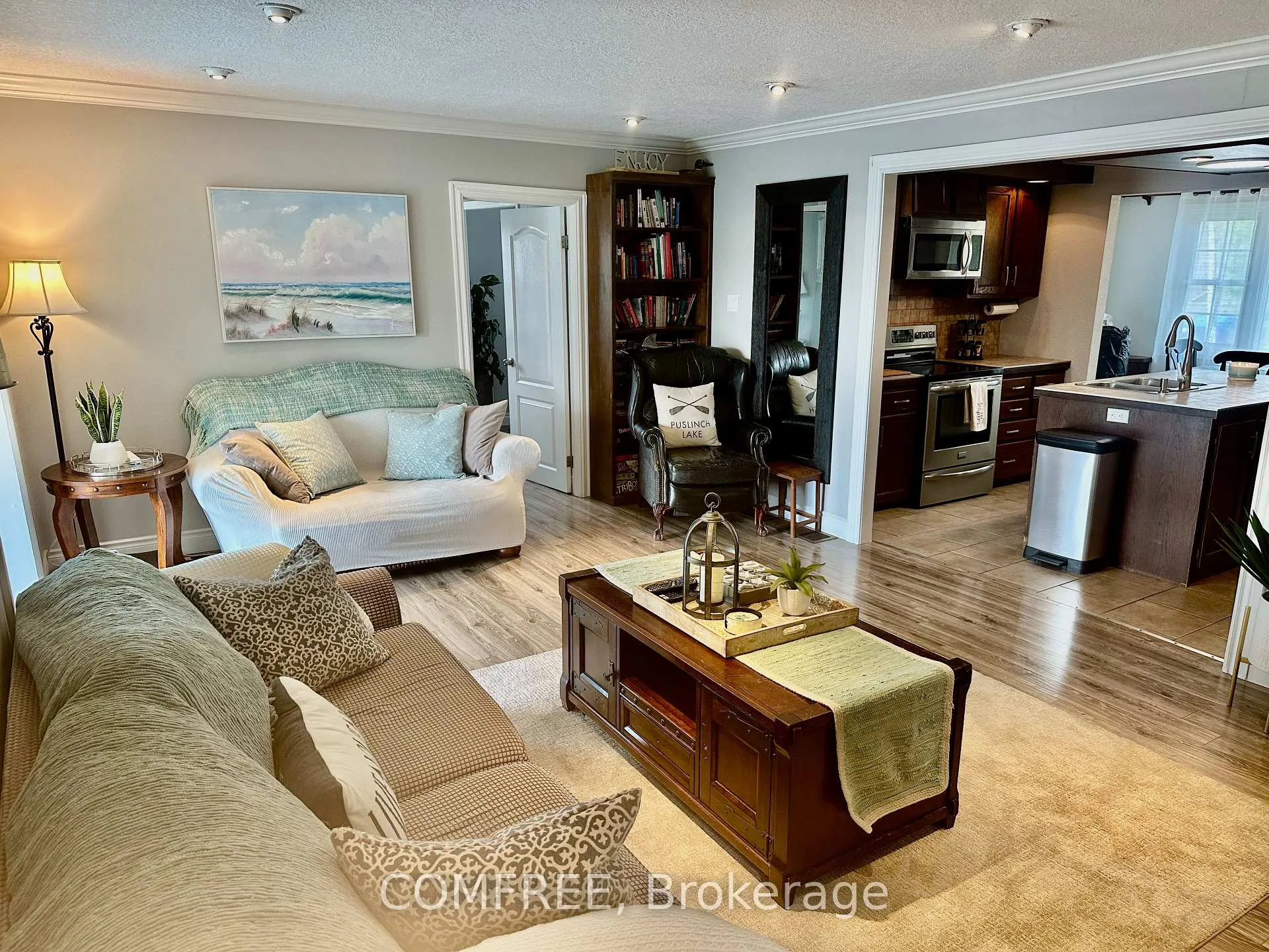 Photo 16 of 11 Lake Avenue, Puslinch, Puslinch Lake Settlement Areas — HOMEH