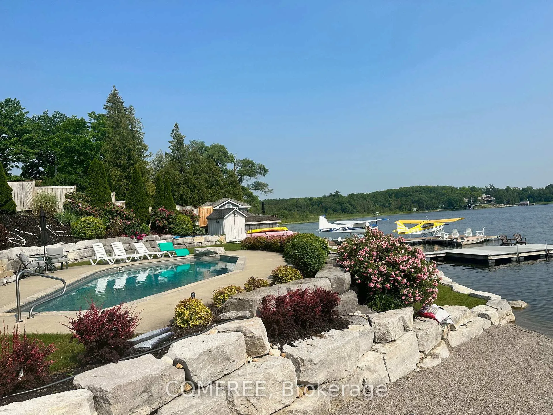 Photo 21 of 11 Lake Avenue, Puslinch, Puslinch Lake Settlement Areas — HOMEH