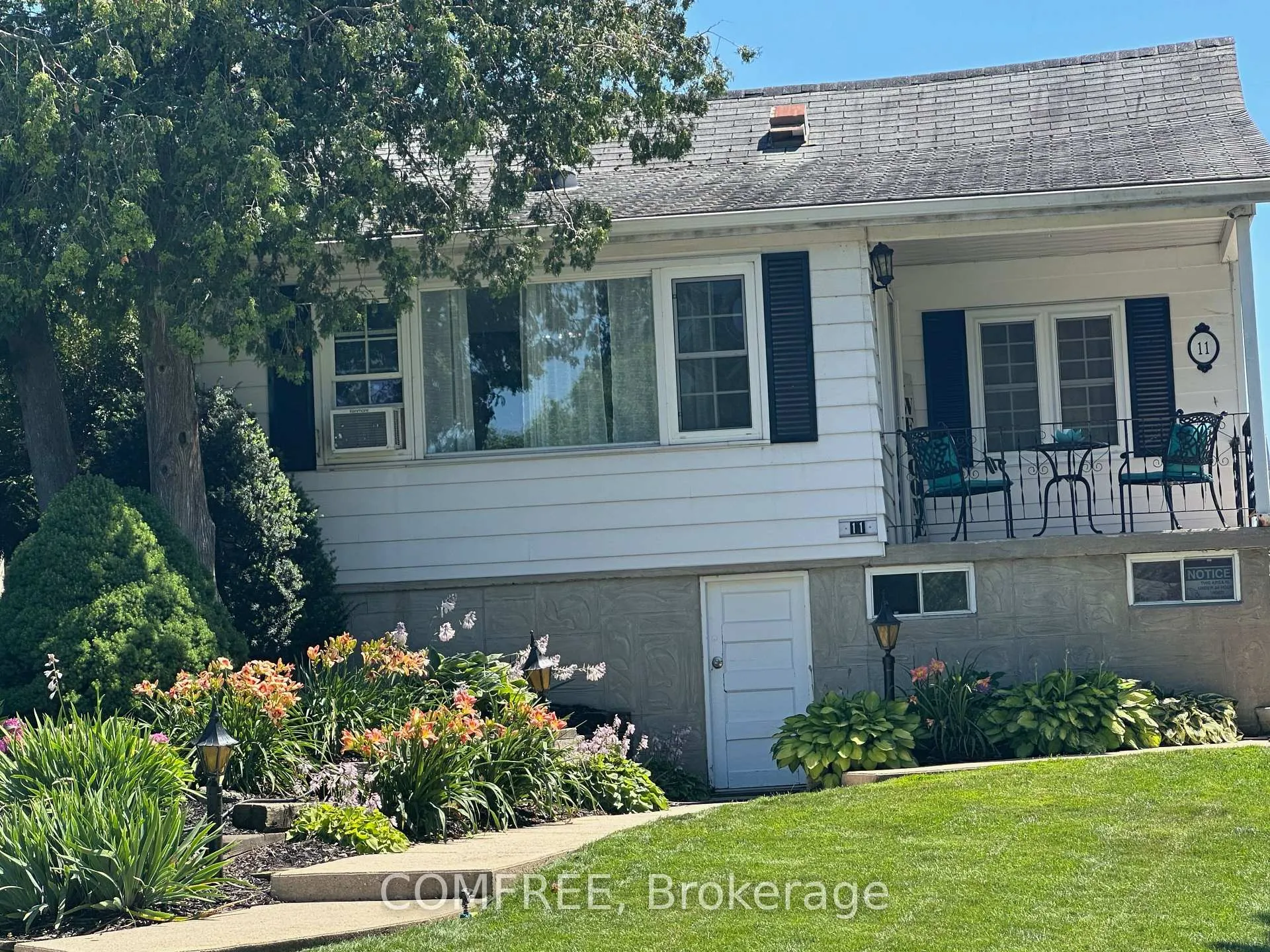 Photo 25 of 11 Lake Avenue, Puslinch, Puslinch Lake Settlement Areas — HOMEH