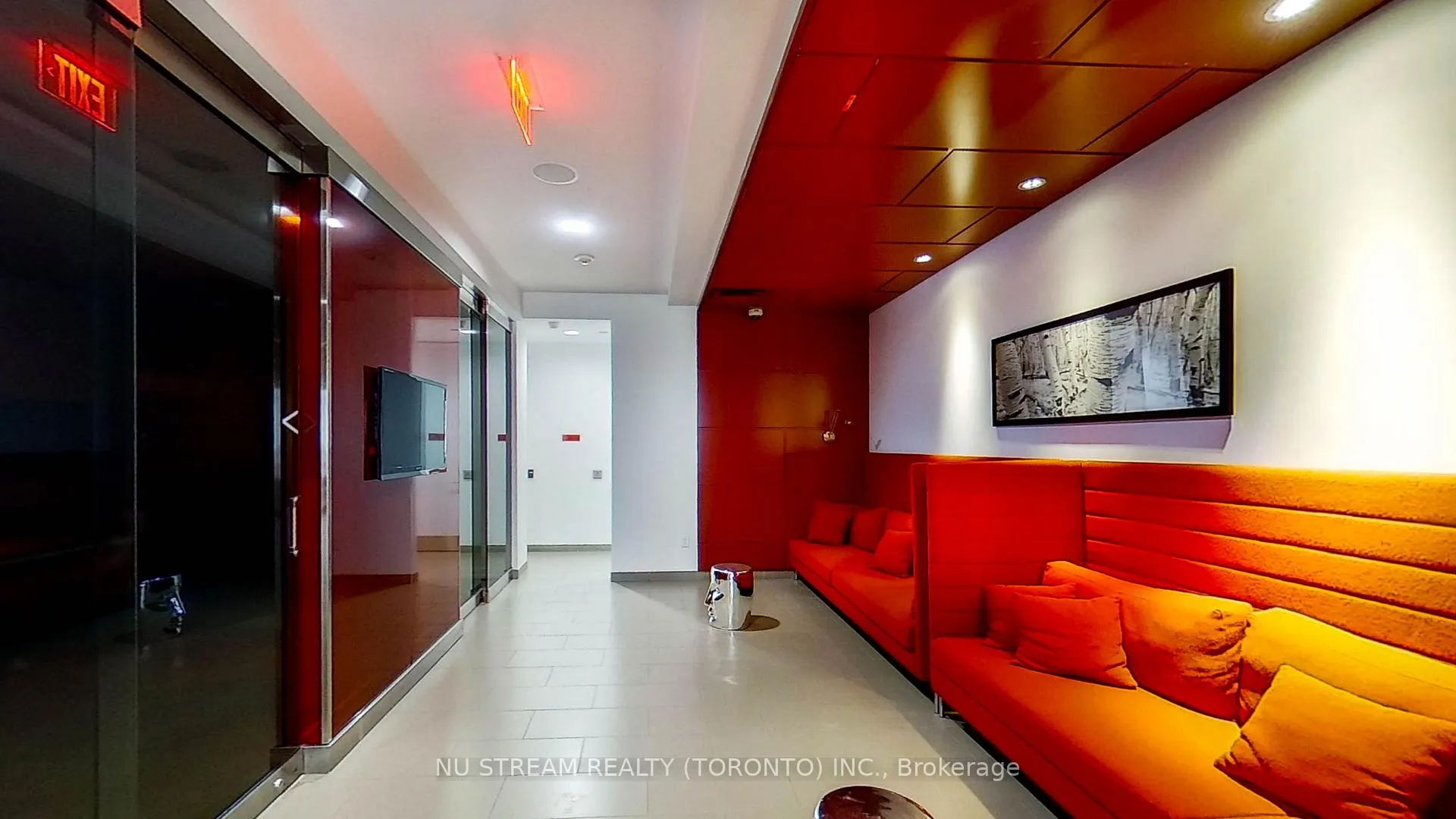 Photo 3 of Unit 829, 560 Front Street W, Toronto, Waterfront Communities — HOMEH