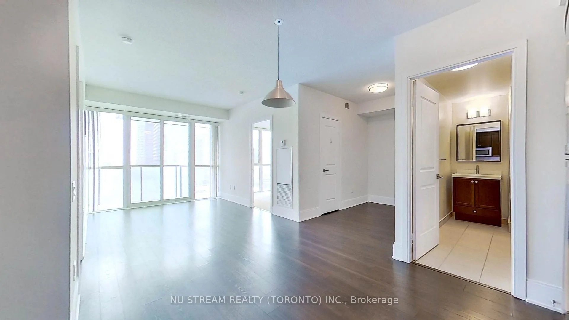 Photo 13 of Unit 829, 560 Front Street W, Toronto, Waterfront Communities — HOMEH