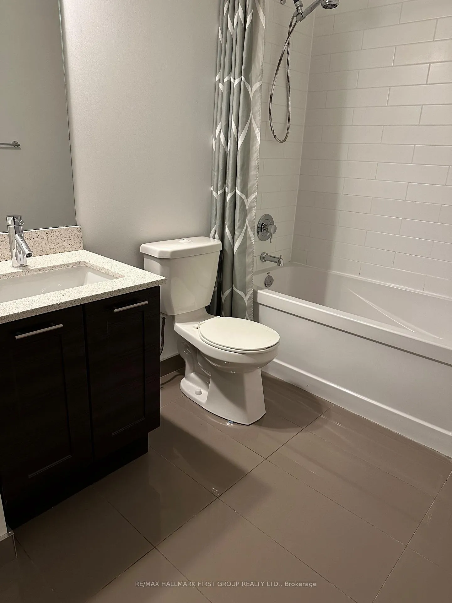 Photo 10 of Unit 816, 169 Fort York Boulevard, Toronto, Niagara — HOMEH