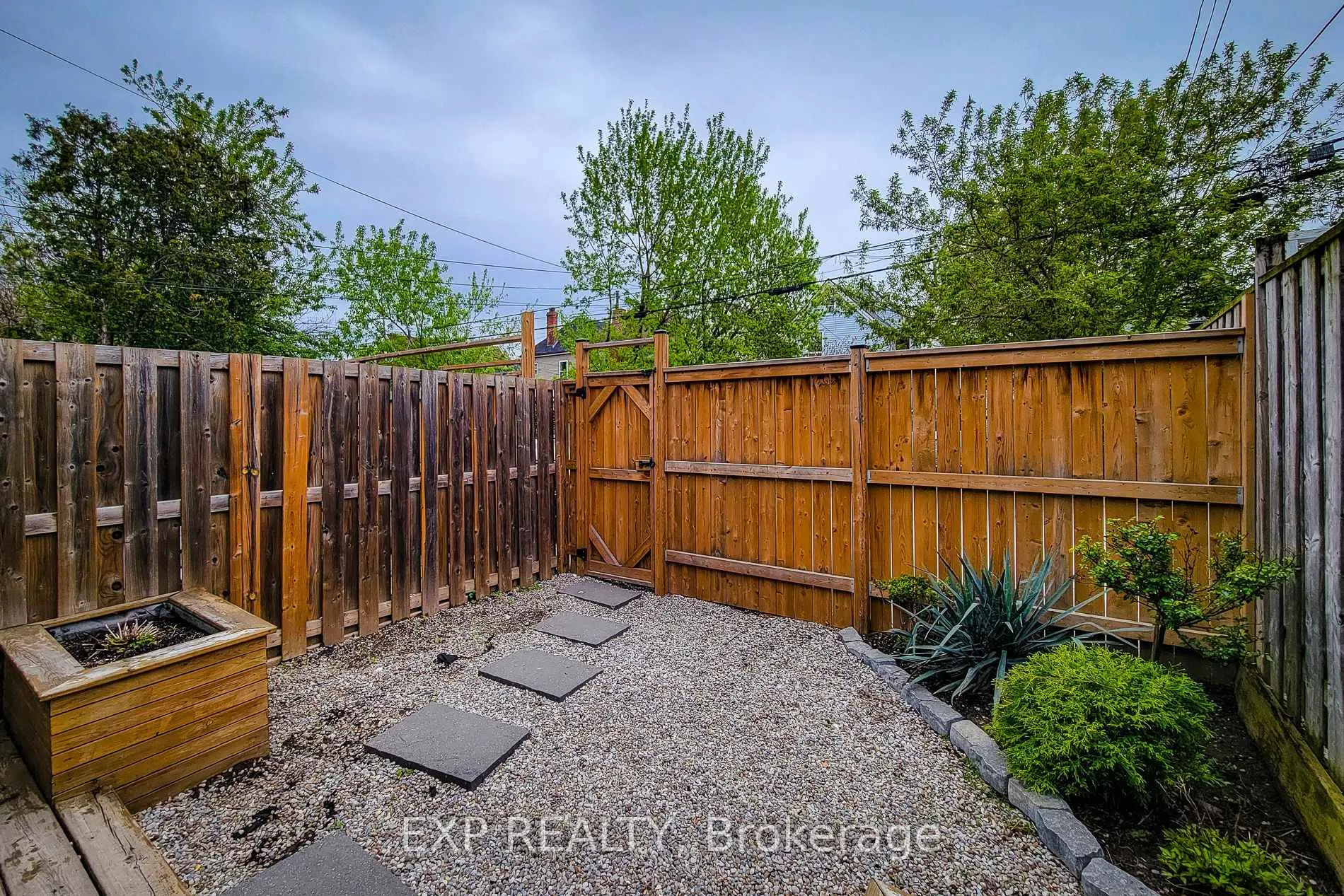 Photo 20 of 90 Gibson Avenue, Hamilton, Gibson — HOMEH