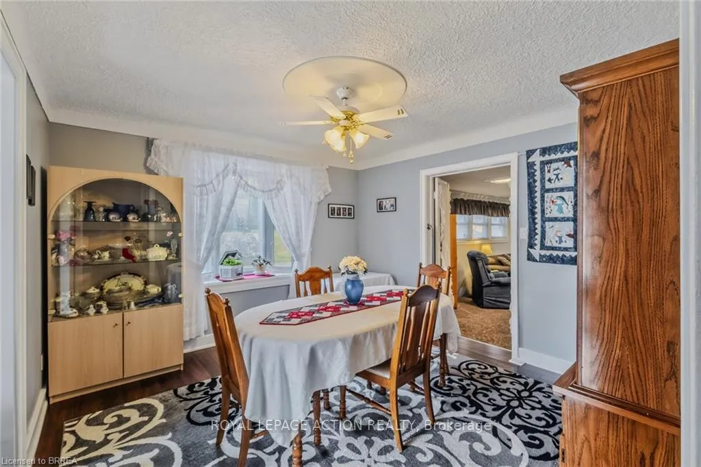 Photo 15 of 19 Lyndsay Street, Brantford — HOMEH