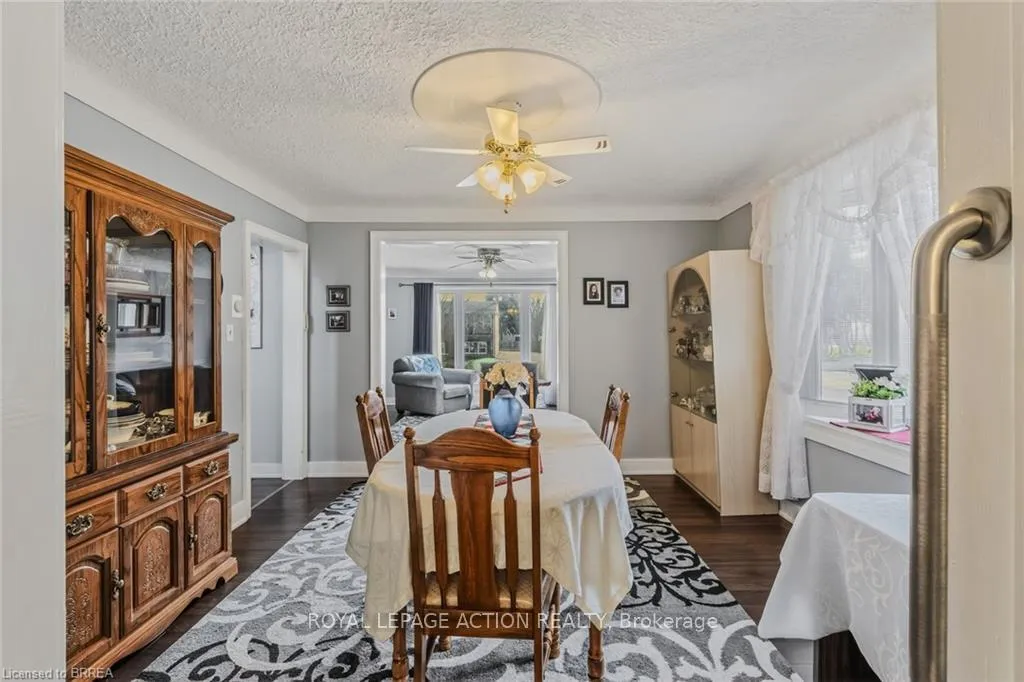 Photo 17 of 19 Lyndsay Street, Brantford — HOMEH