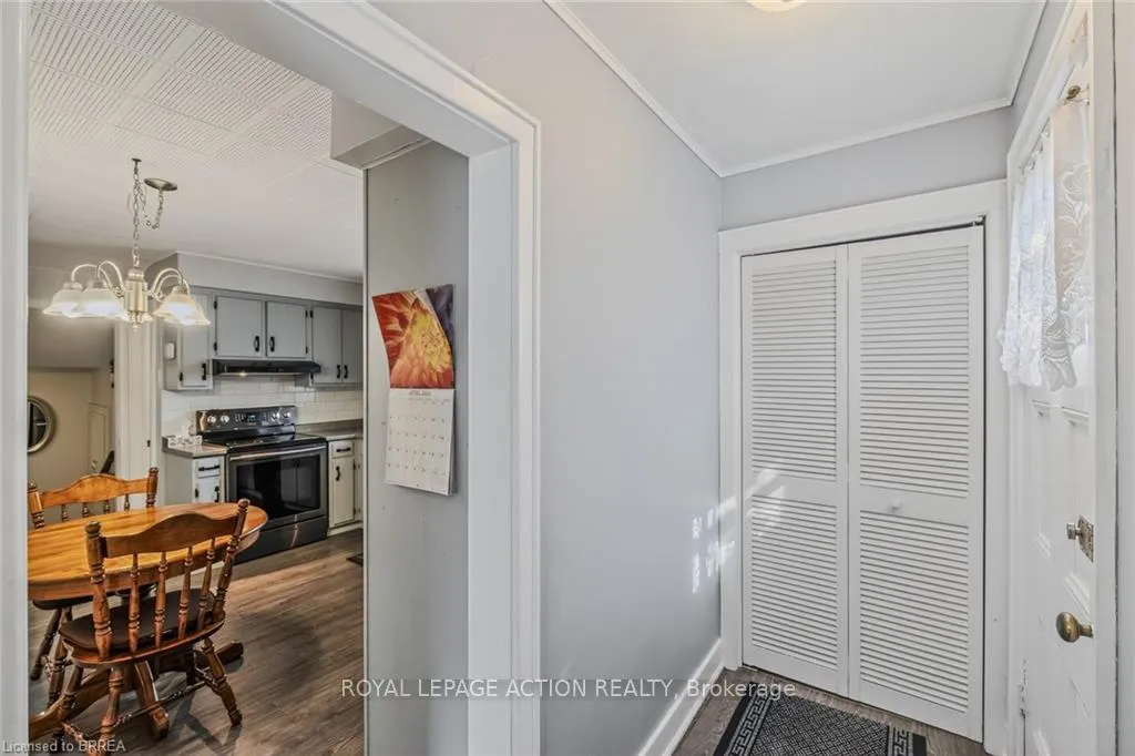 Photo 24 of 19 Lyndsay Street, Brantford — HOMEH