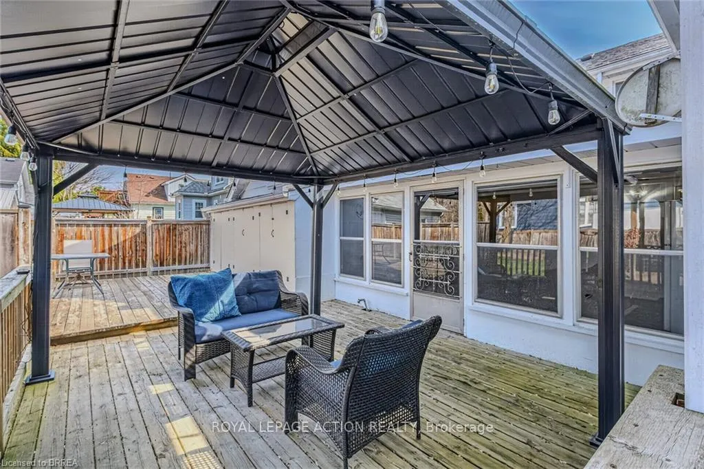 Photo 39 of 19 Lyndsay Street, Brantford — HOMEH