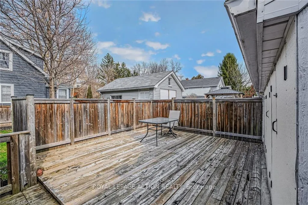 Photo 41 of 19 Lyndsay Street, Brantford — HOMEH