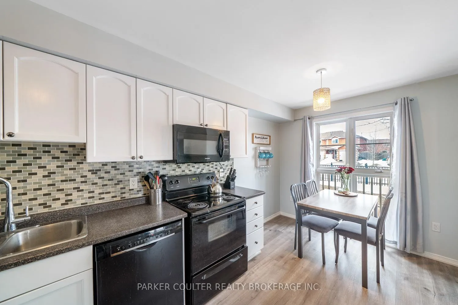 Photo 8 of Unit 4, 17 Cheltenham Road, Barrie, Georgian Drive — HOMEH