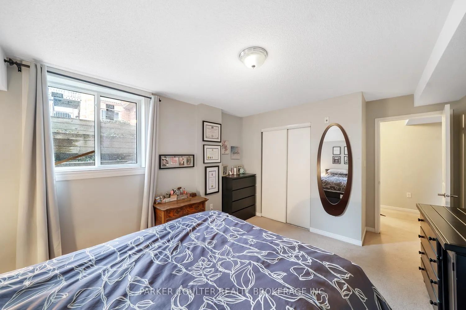 Photo 15 of Unit 4, 17 Cheltenham Road, Barrie, Georgian Drive — HOMEH