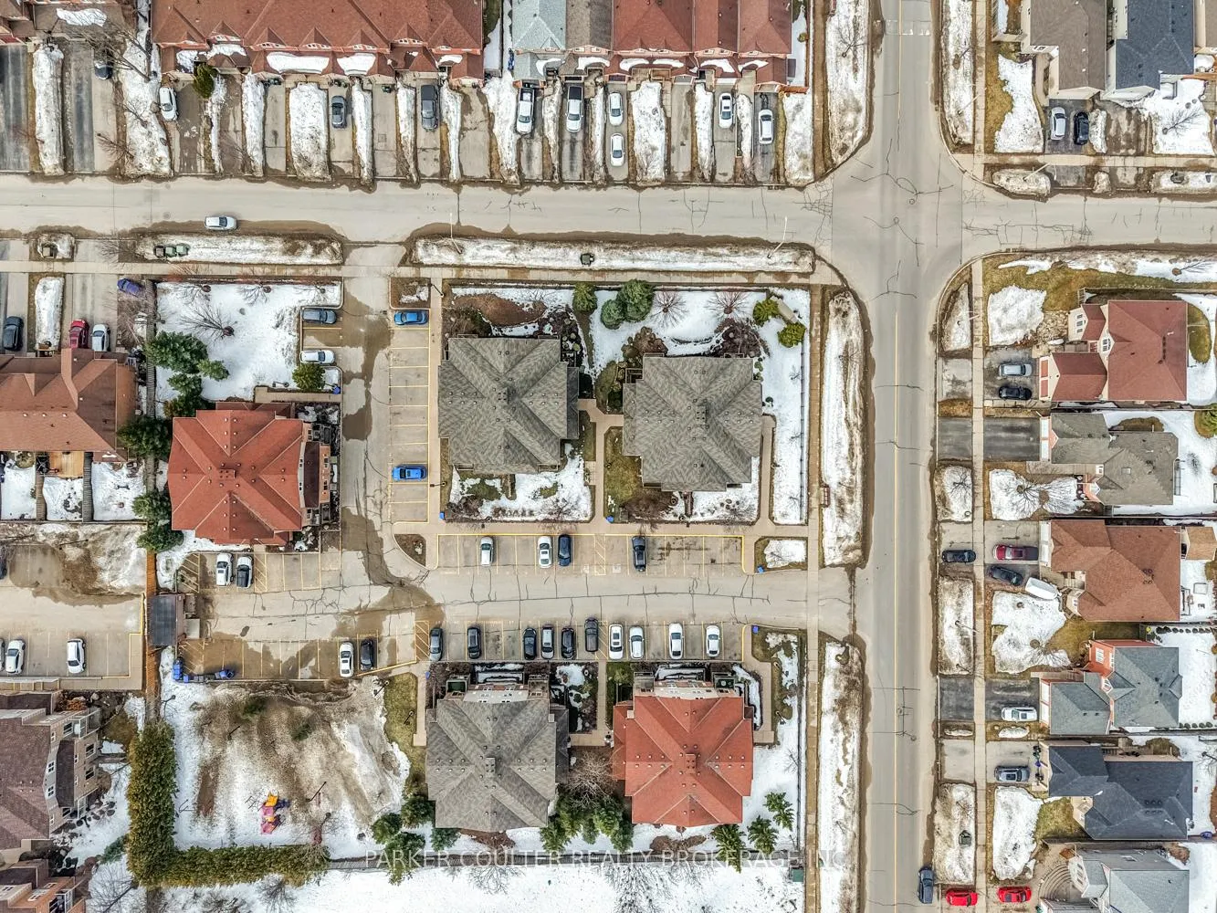 Photo 22 of Unit 4, 17 Cheltenham Road, Barrie, Georgian Drive — HOMEH