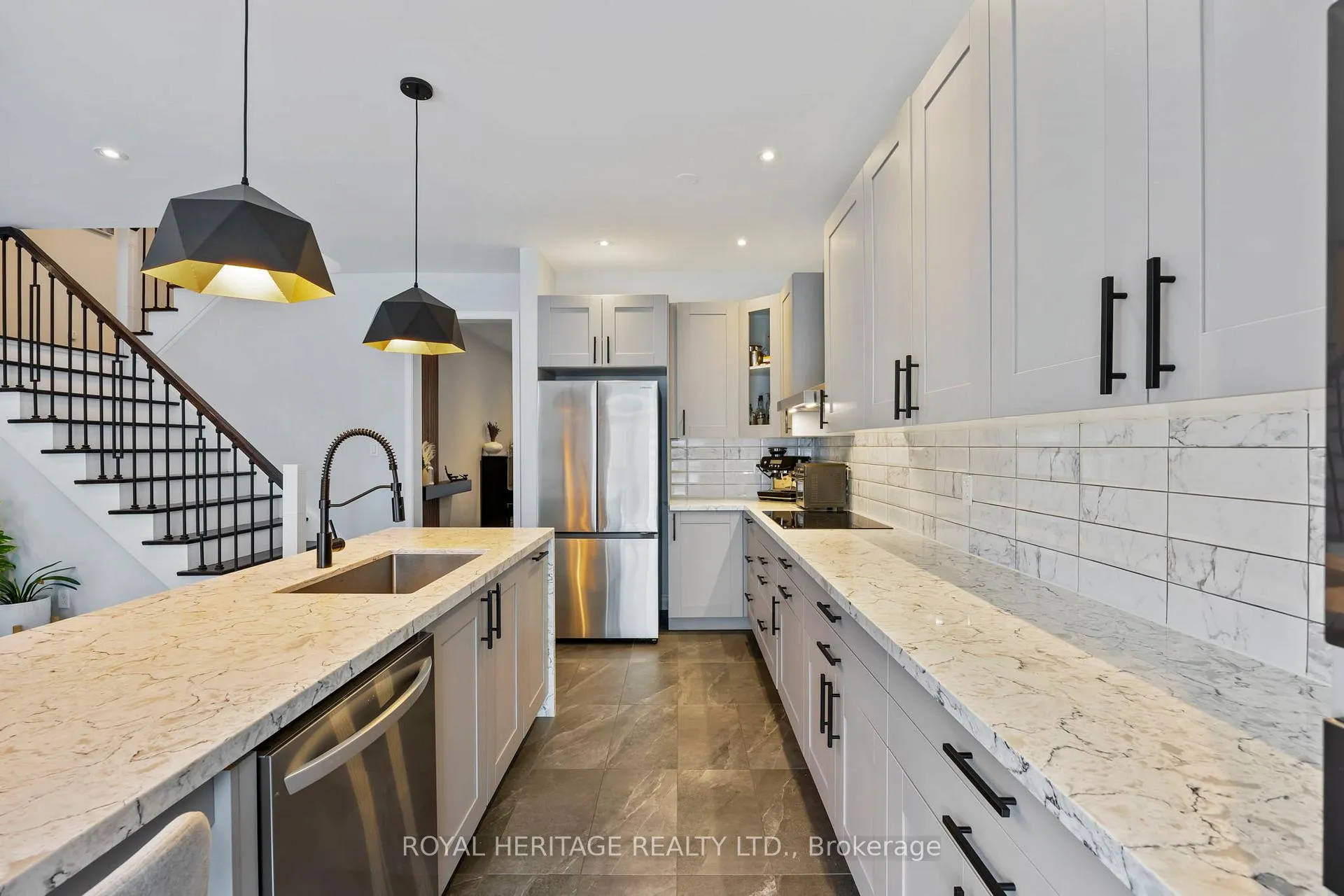 Photo 9 of 1531 Elmsley Drive, Pickering, Duffin Heights — HOMEH