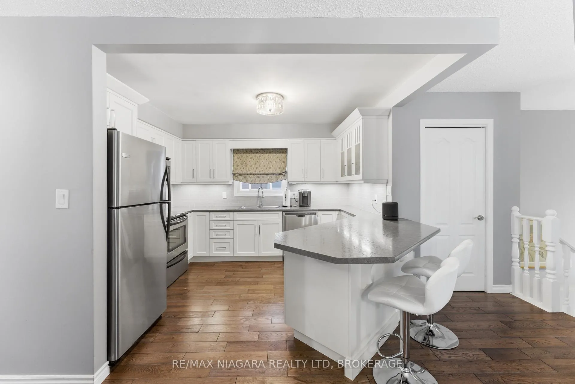 Photo 8 of 31 Mildred Avenue, St. Catharines, Haig — HOMEH
