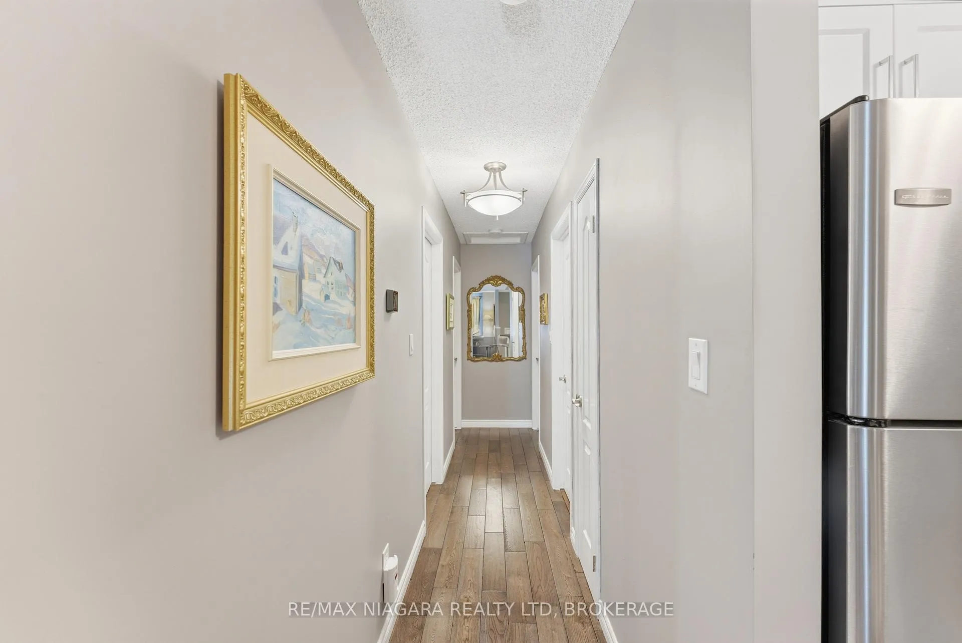 Photo 10 of 31 Mildred Avenue, St. Catharines, Haig — HOMEH