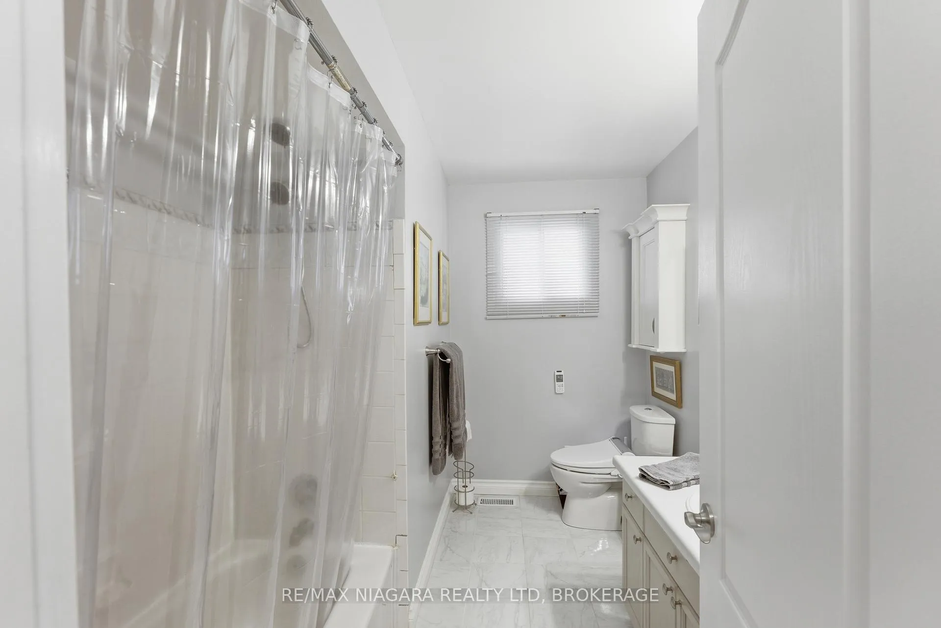 Photo 15 of 31 Mildred Avenue, St. Catharines, Haig — HOMEH