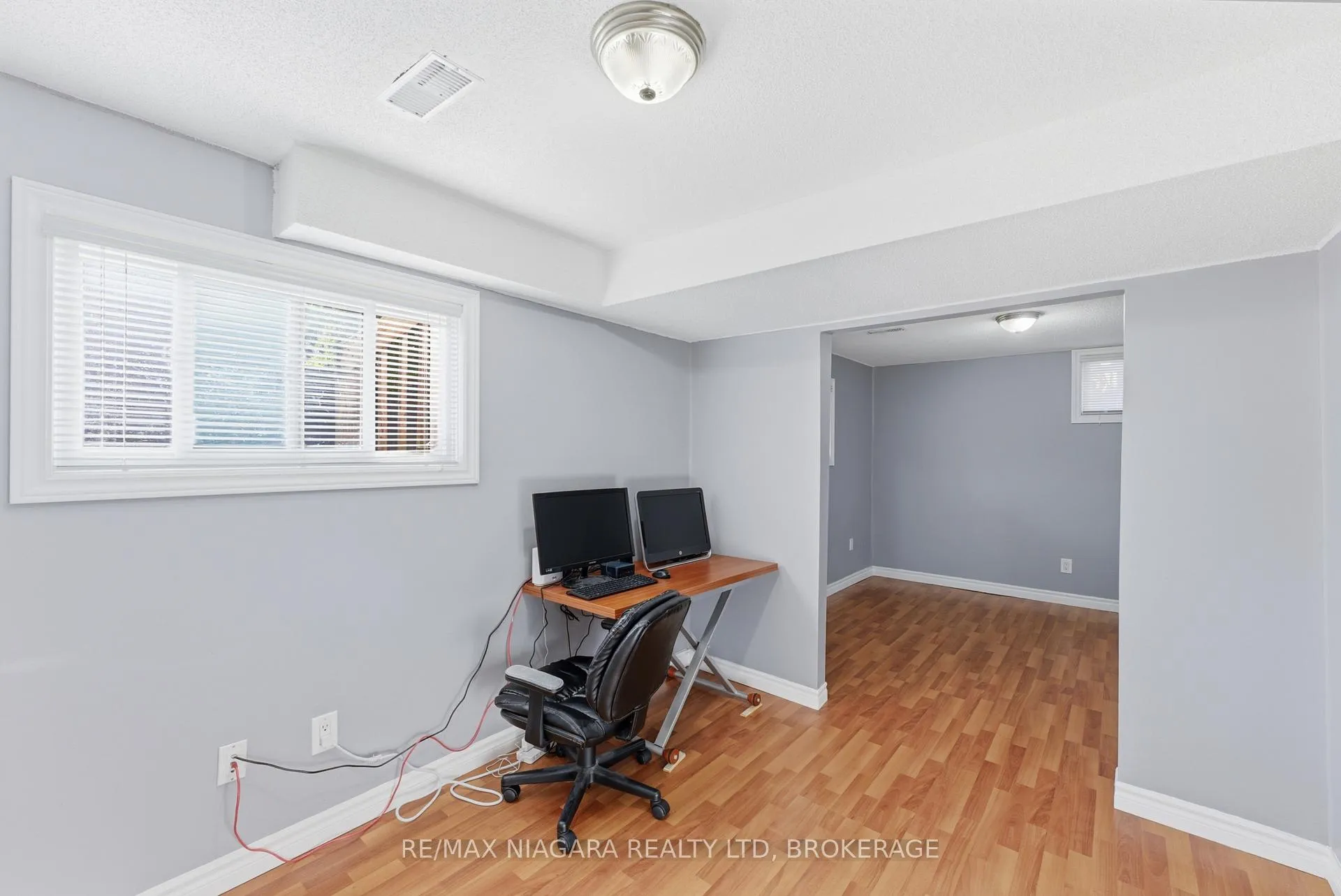 Photo 22 of 31 Mildred Avenue, St. Catharines, Haig — HOMEH
