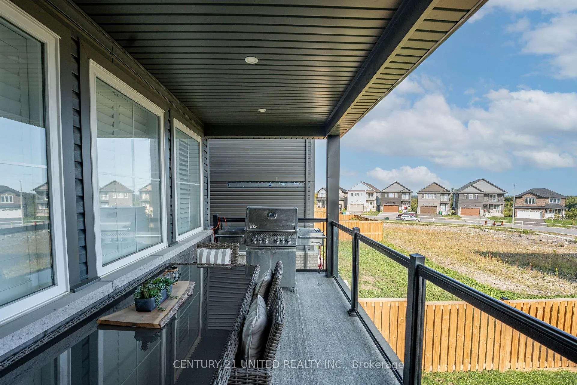 Photo 10 of 531 Clayton Avenue, Peterborough, Monaghan Ward 2 — HOMEH