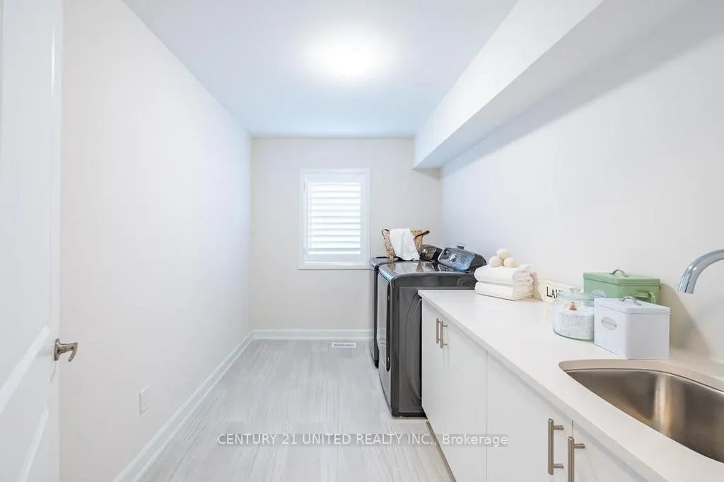 Photo 22 of 531 Clayton Avenue, Peterborough, Monaghan Ward 2 — HOMEH