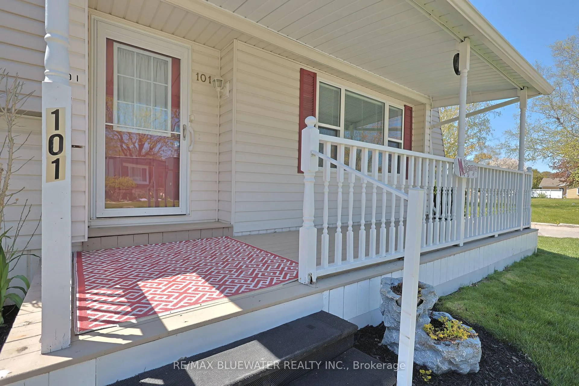 Photo 11 of 101 Shannon Boulevard, South Huron, Stephen — HOMEH