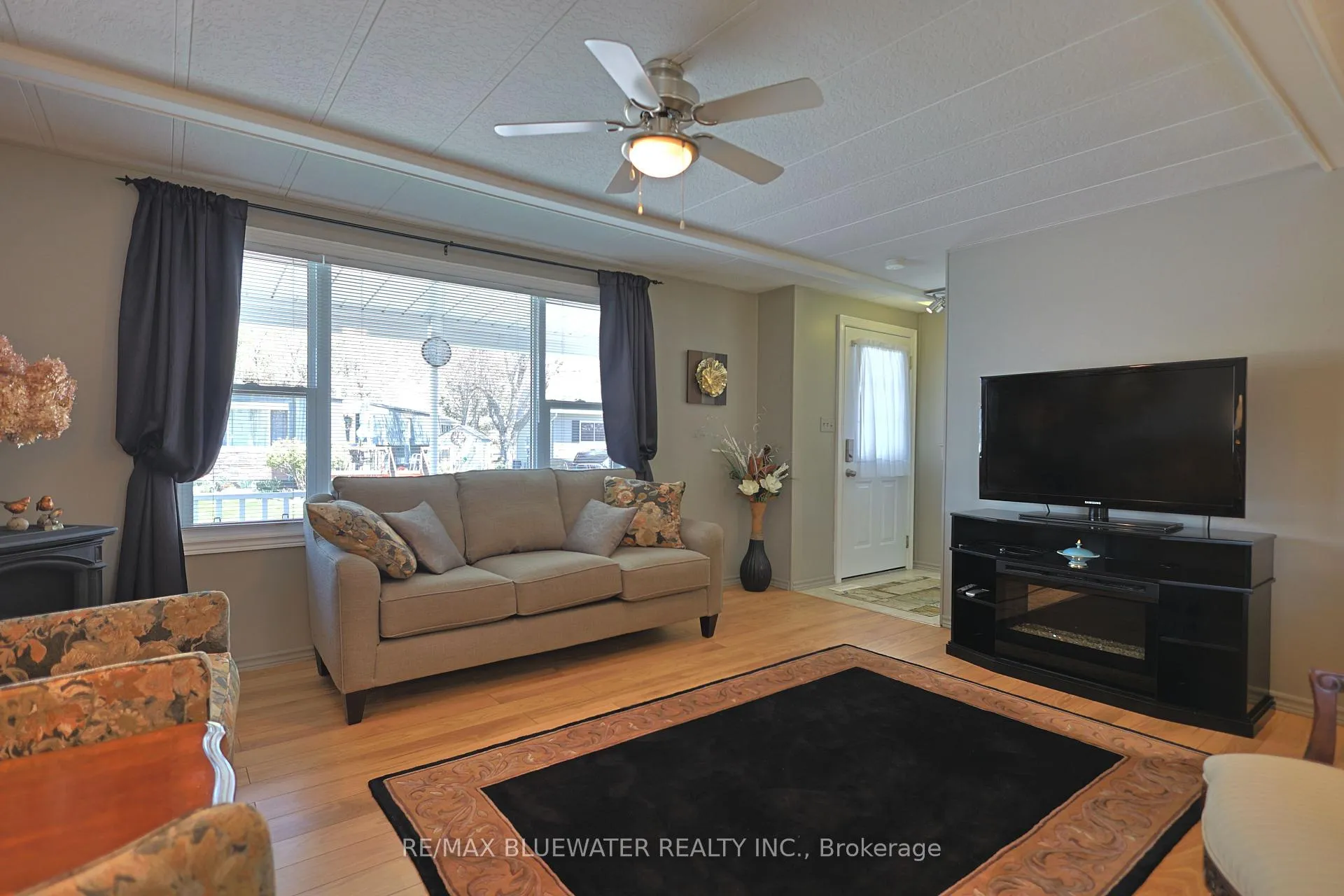 Photo 13 of 101 Shannon Boulevard, South Huron, Stephen — HOMEH