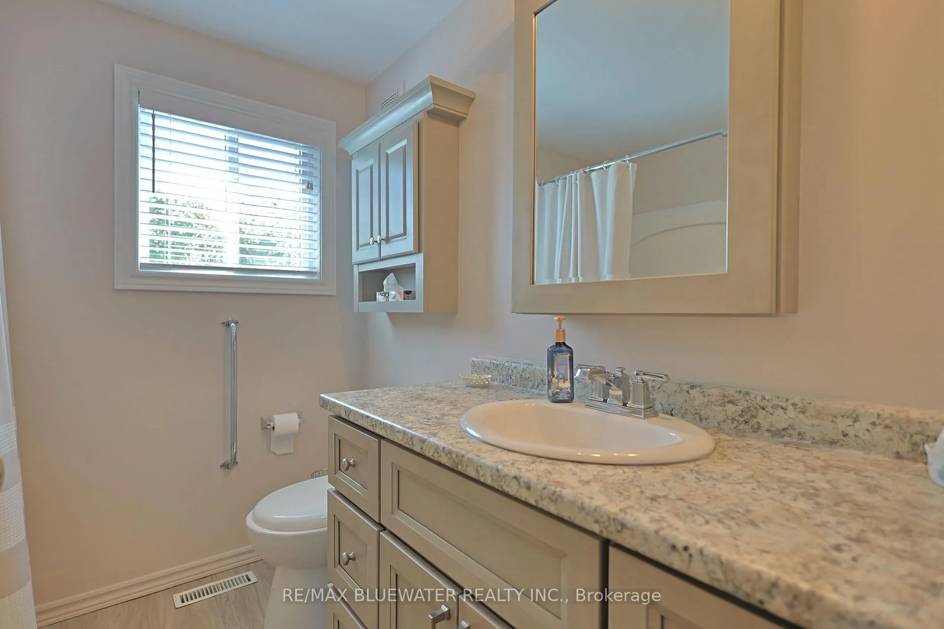 Photo 27 of 101 Shannon Boulevard, South Huron, Stephen — HOMEH
