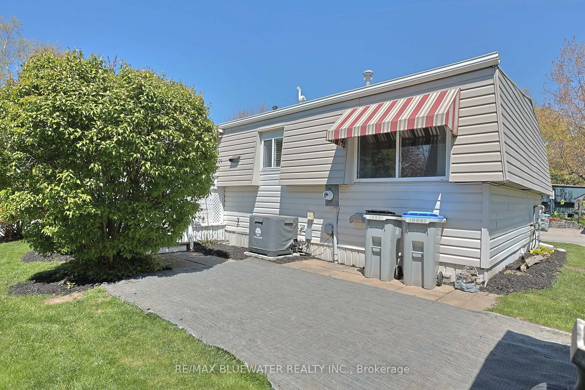 Photo 35 of 101 Shannon Boulevard, South Huron, Stephen — HOMEH