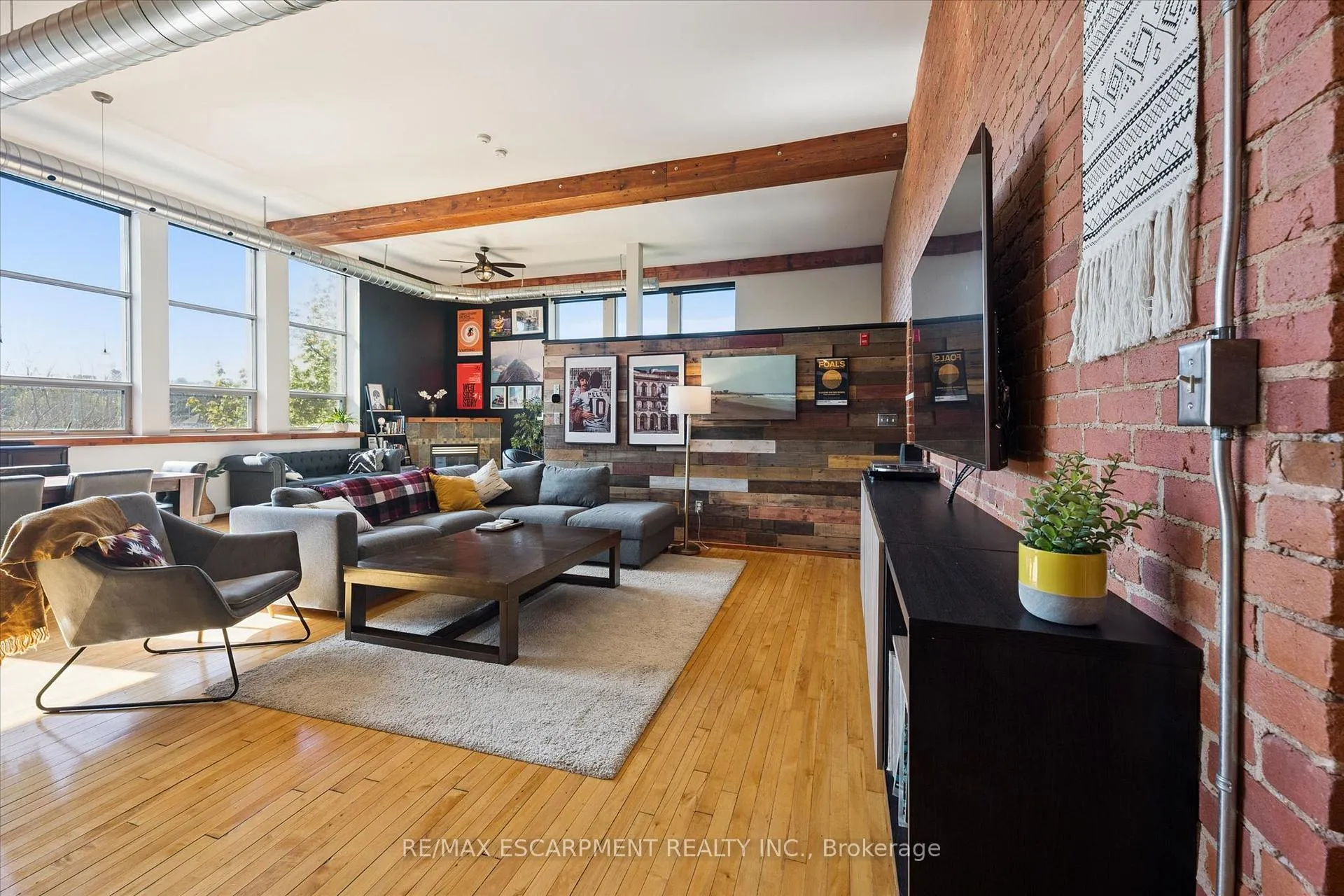 Photo 9 of Unit 36, 357 Hunter Street W, Hamilton, Kirkendall — HOMEH