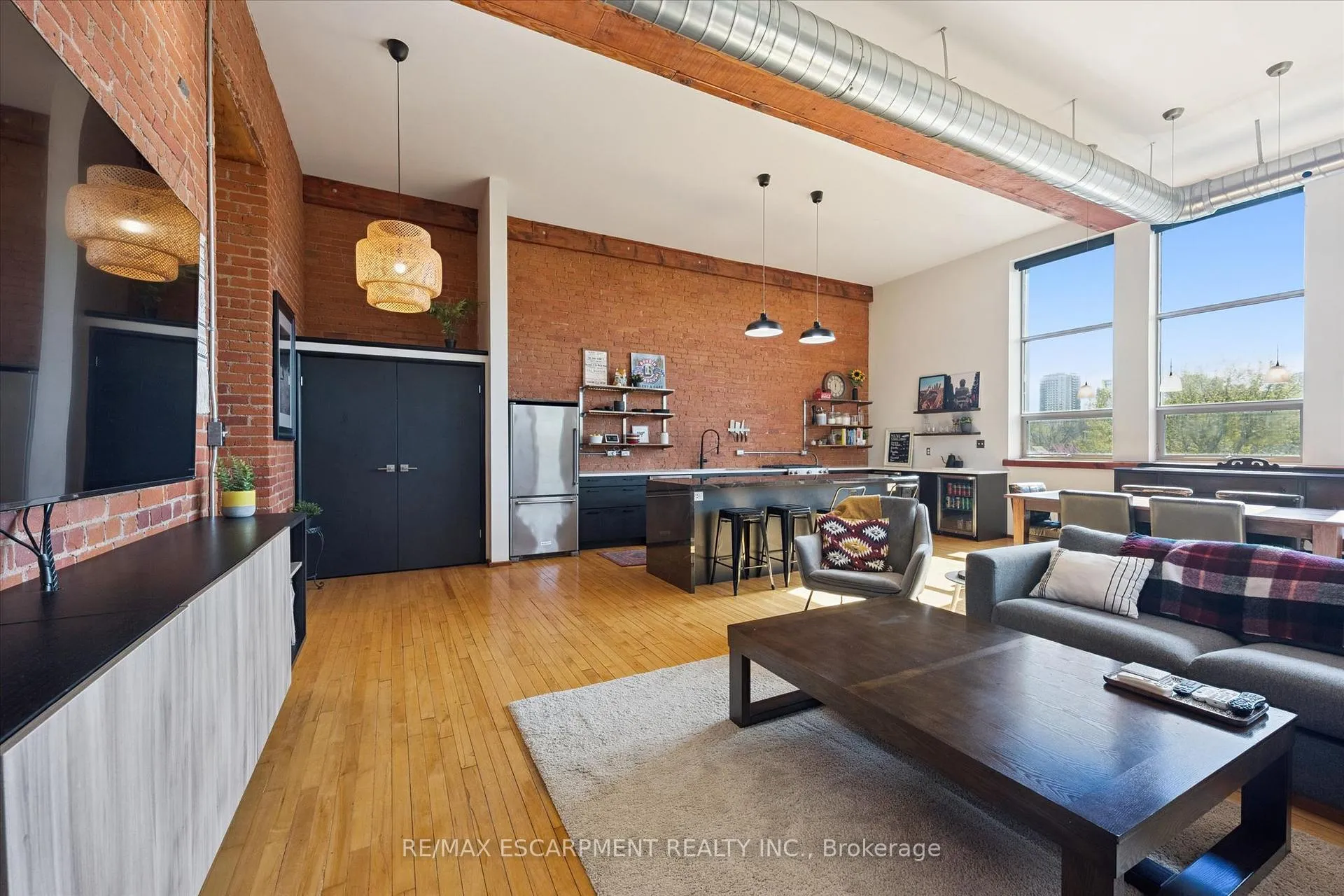 Photo 10 of Unit 36, 357 Hunter Street W, Hamilton, Kirkendall — HOMEH