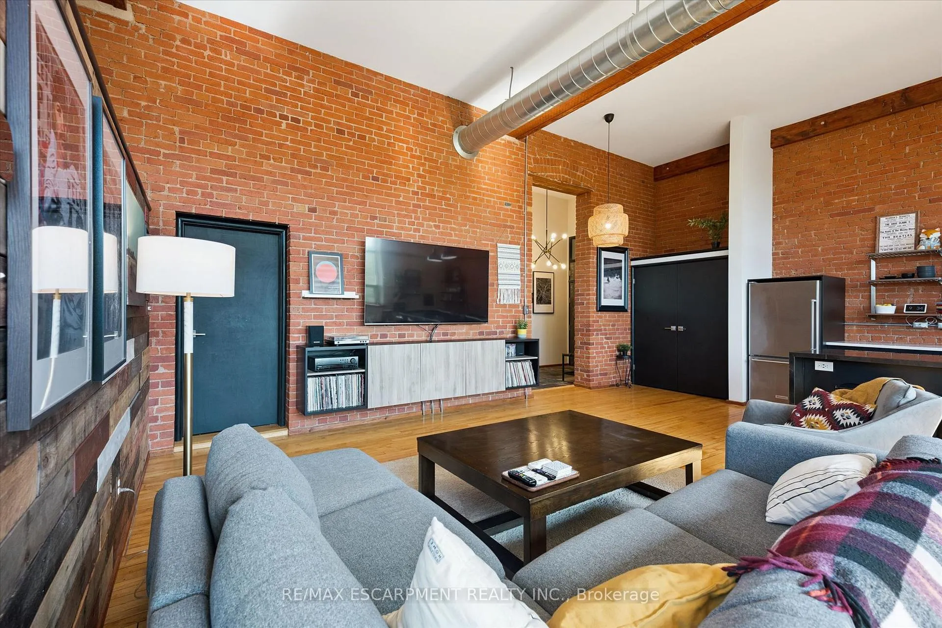 Photo 12 of Unit 36, 357 Hunter Street W, Hamilton, Kirkendall — HOMEH